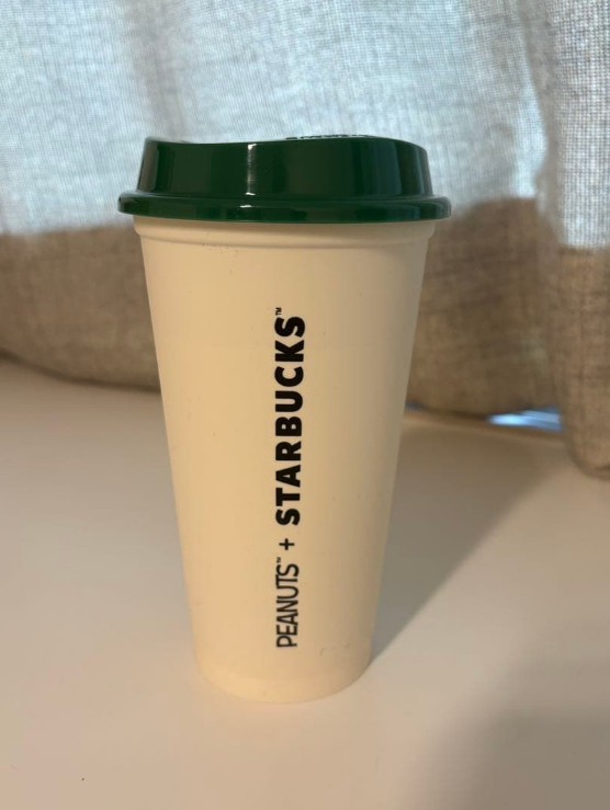 New Starbucks Snoopy Green Lid Plastic Cup 16oz 473ml Limited Edition