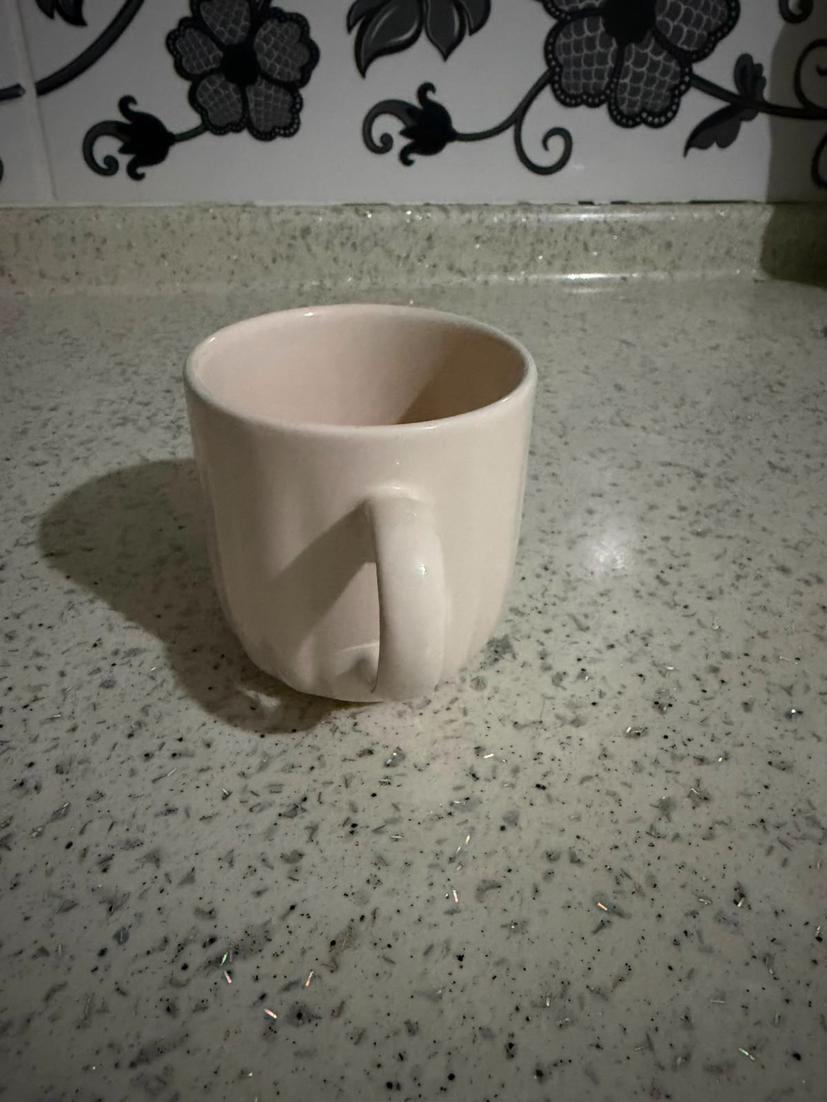 Minimalist White Ceramic Coffee Mug – Modern Tea Cup, Plain Kitchen Drinkware