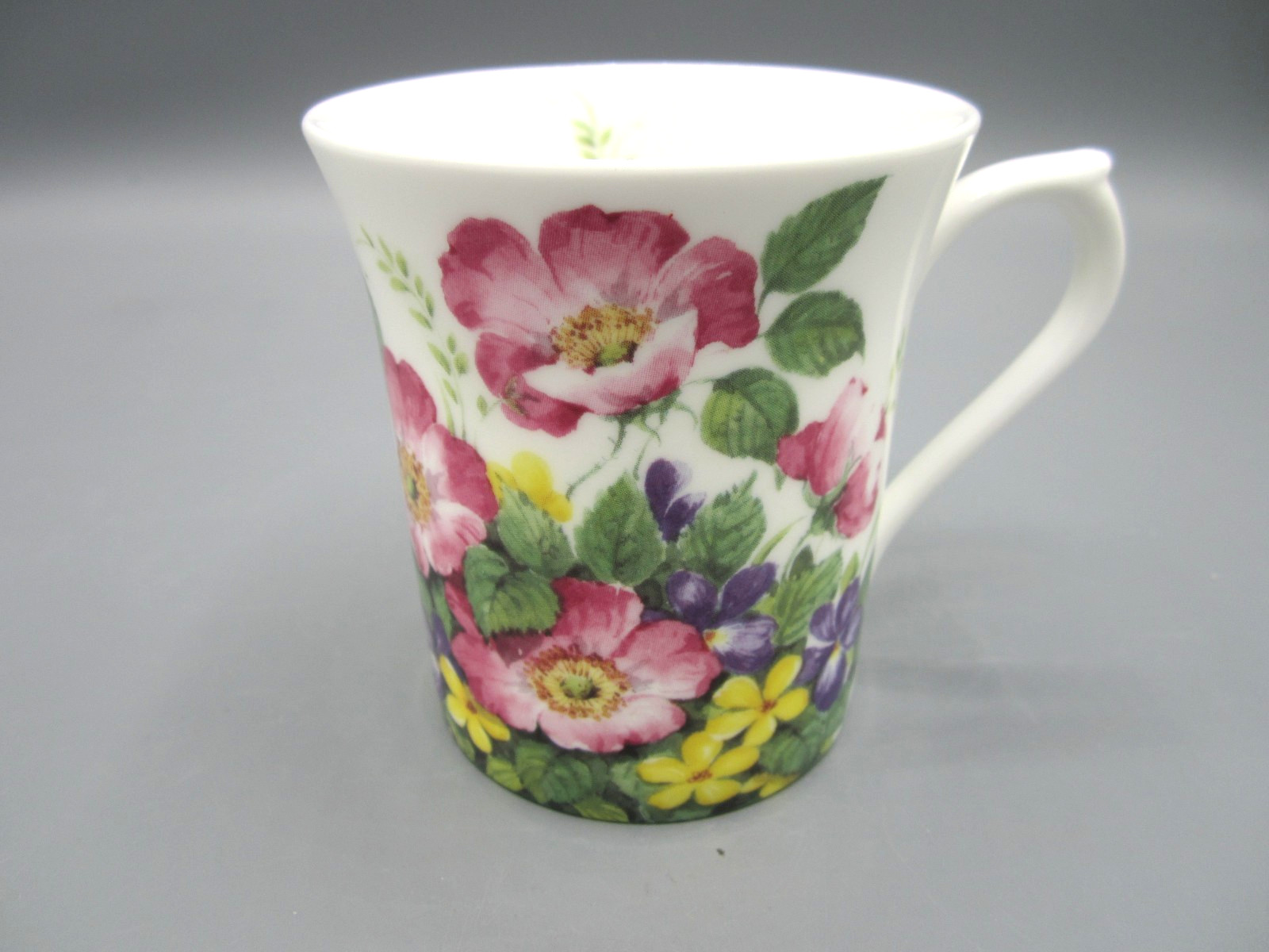 Royal Heritage England, Multi-color Primula Floral Tea Coffee Cup 8 oz (499)