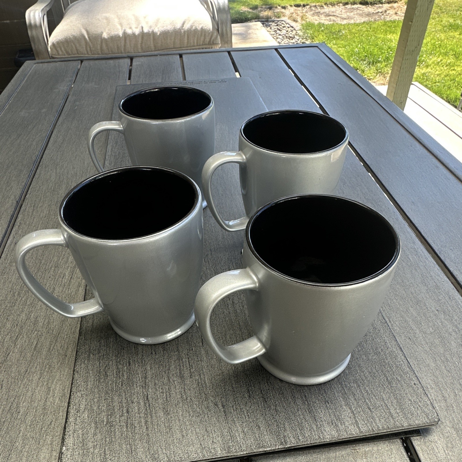 GM Chevrolet Corvette Logo Set of 4 Ceramic Coffee Mugs 11 fl oz Silver/Black.
