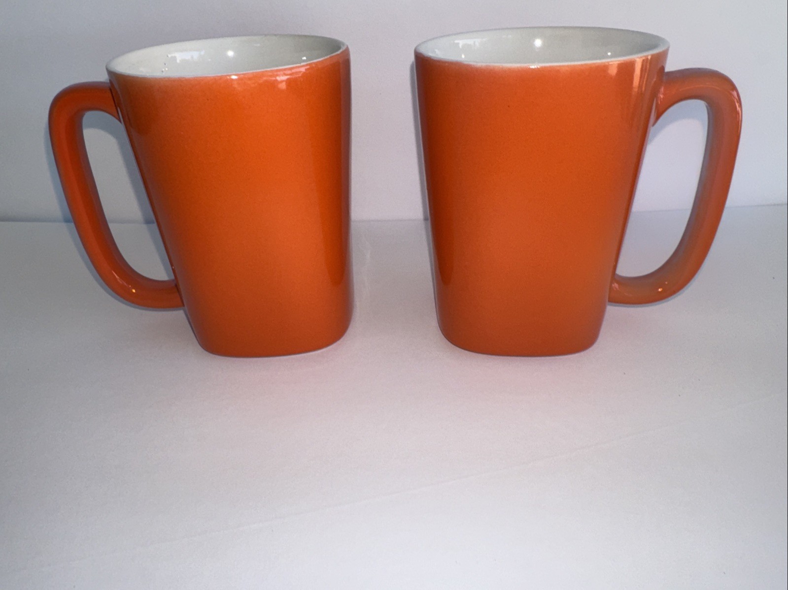 Set of 2 Rachael Ray Round & Square 14 oz Orange & White Coffee Tea Mug Cup