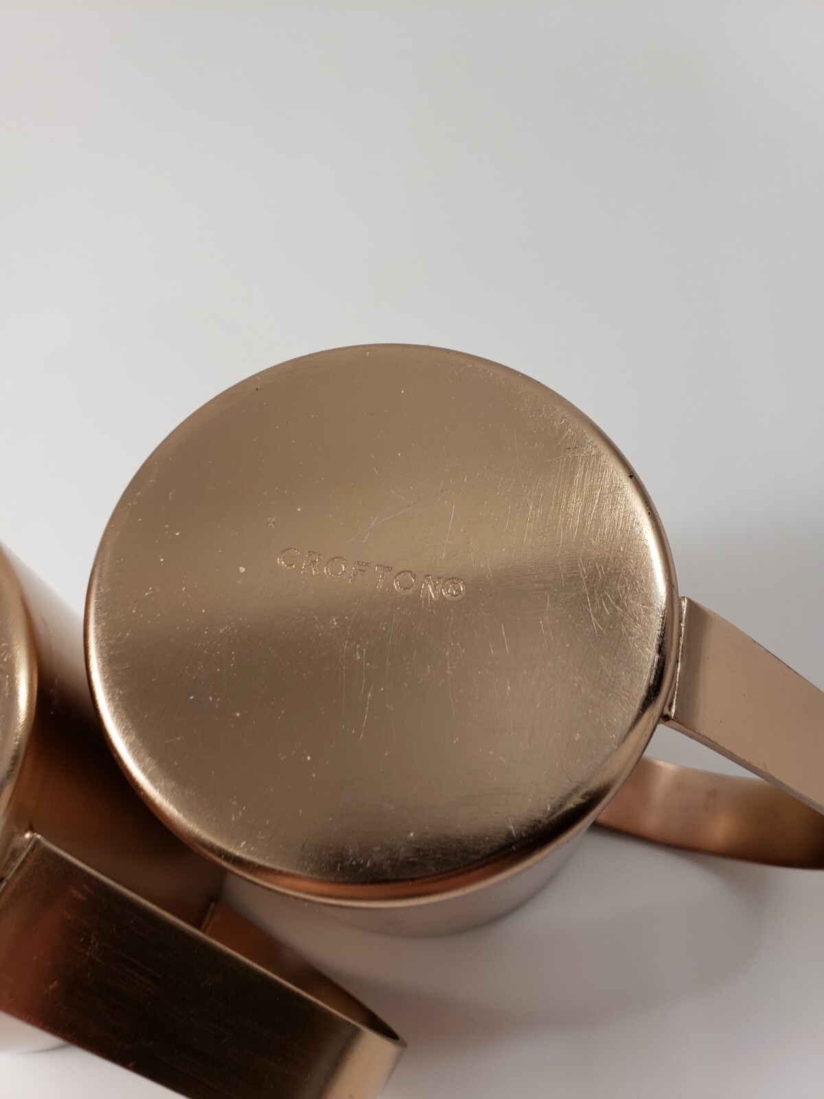 Crofton Mug Moscow Mule Set of 2 Smooth Brass Looking Metal 16oz Barware