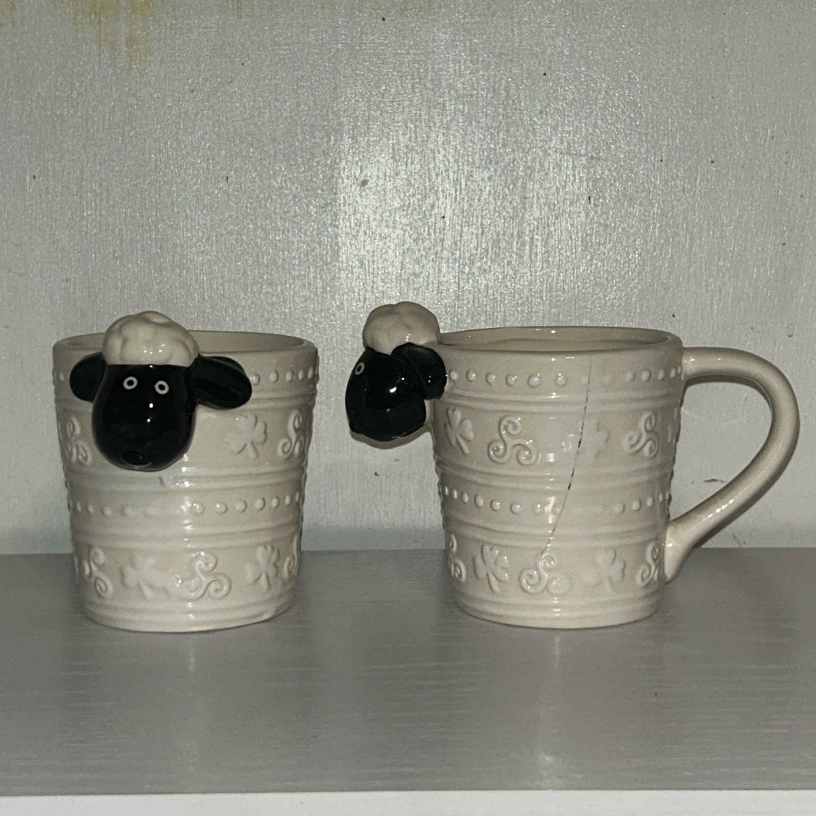 Royal Tara Irish Mug Woolly Sheep White Ceramic Tea Cup Coffe Mug 13 fl oz