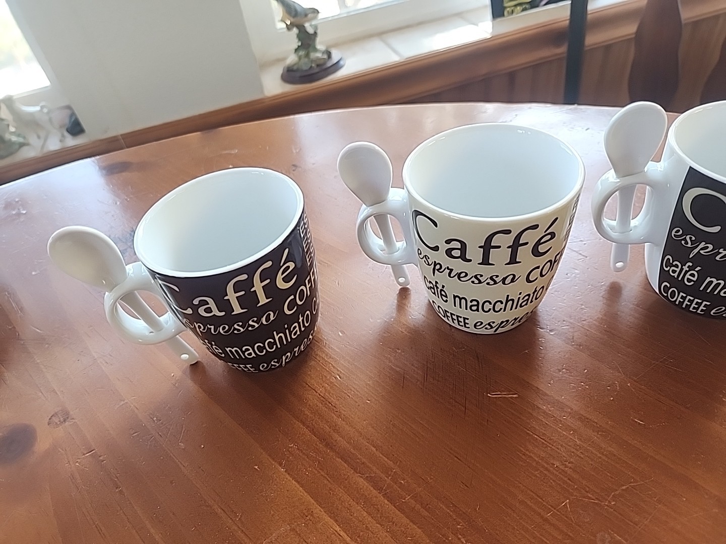 BROWN & CREAM COFFEE CAPACCINO CAFÉ LATTE TEA FOUR PIECE CUP AND SPOON SET