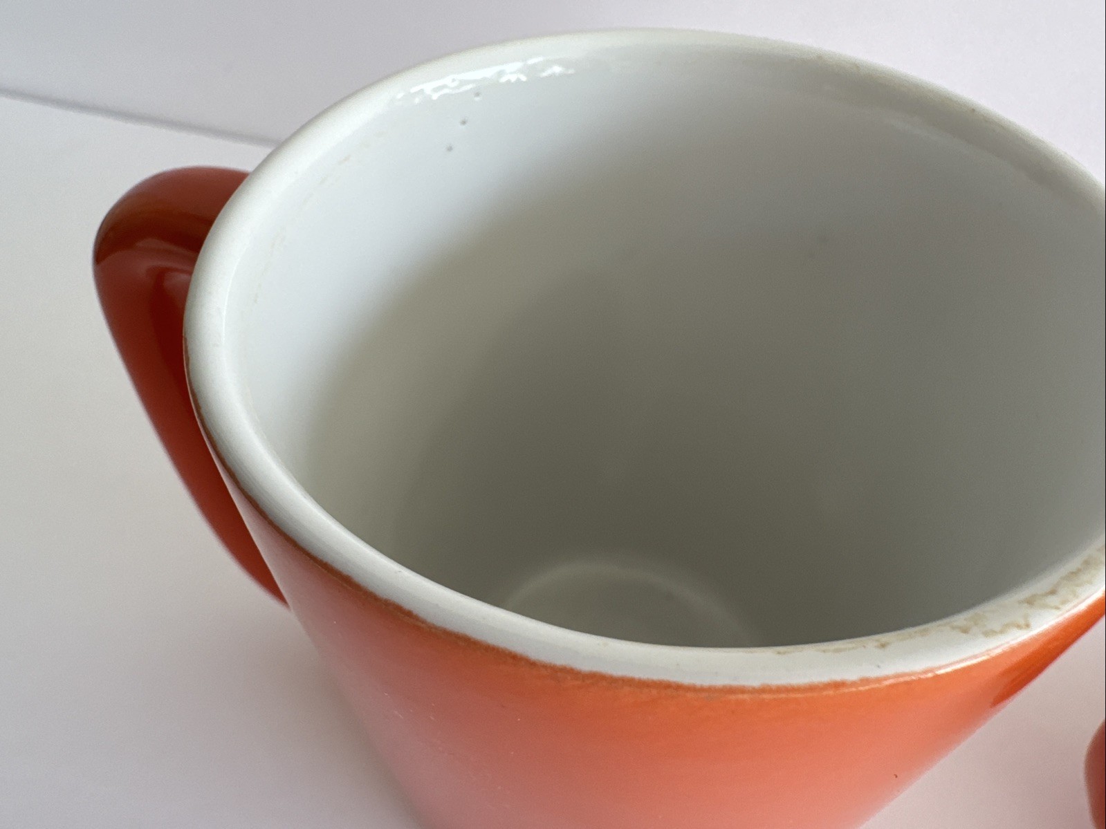 Set of 2 Rachael Ray Round & Square 14 oz Orange & White Coffee Tea Mug Cup