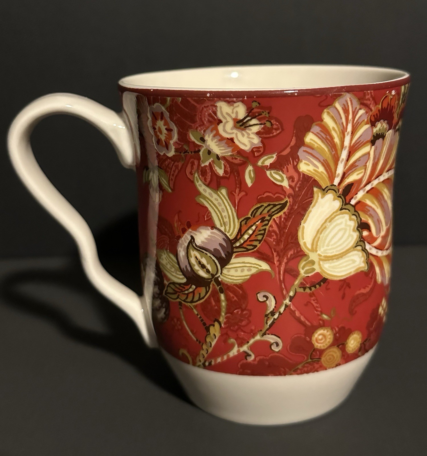 222 Fifth Gabrielle Red Floral Set of Two 4.25″ Fine China Coffee Mugs Tea Cups