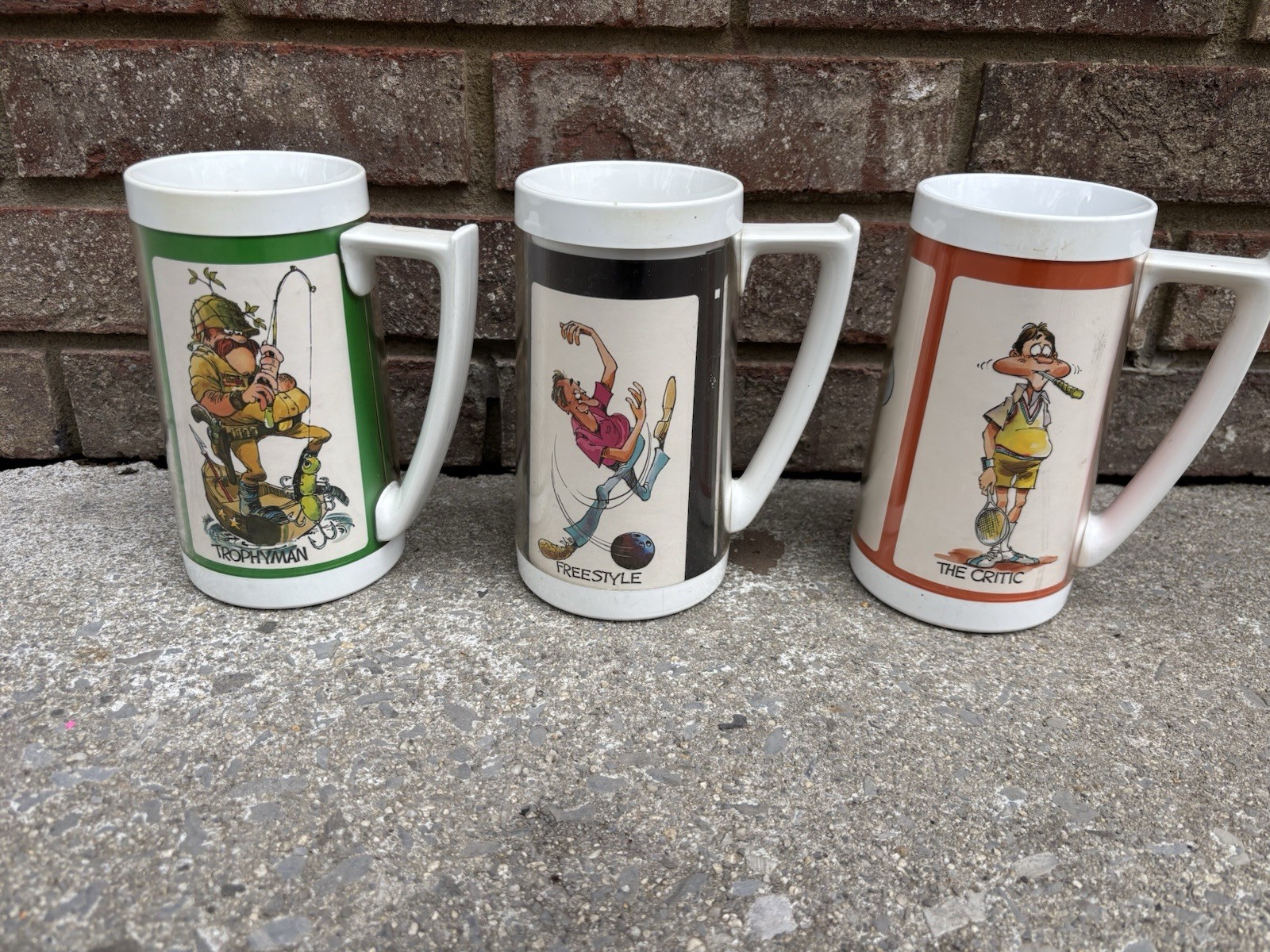 Vintage 60s 70s – 3 Funny Sports Insulated Thermo-Serv Plastic Tall Mugs USA