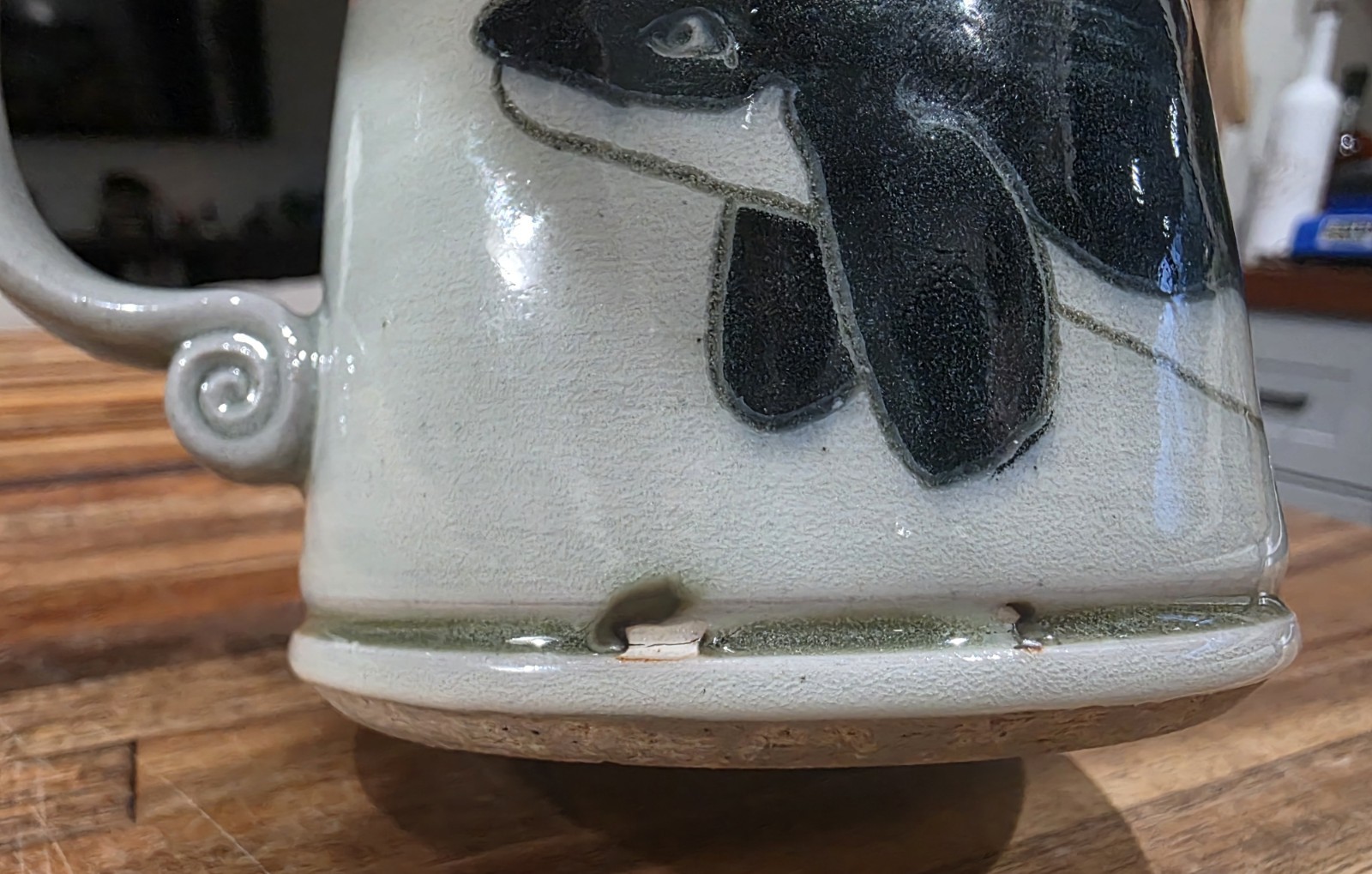 Ria Nickerson 2003 Artist Signed Studio Pottery Orca Whale Stoneware Mug HTF