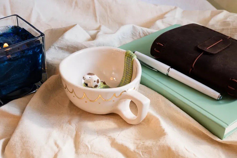 White Ceramic Coffee Mug with 3D Dog Figurine, Decorated Novelty 8 fl oz