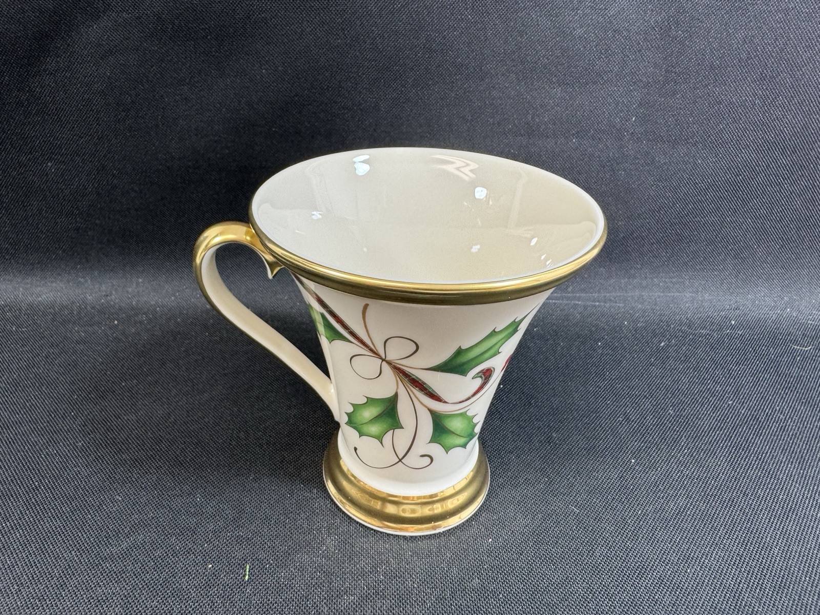 Lenox Holiday Nouveau Gold~Large 4.5″ Accent Mug~1st Quality~USA~Mint~NEW