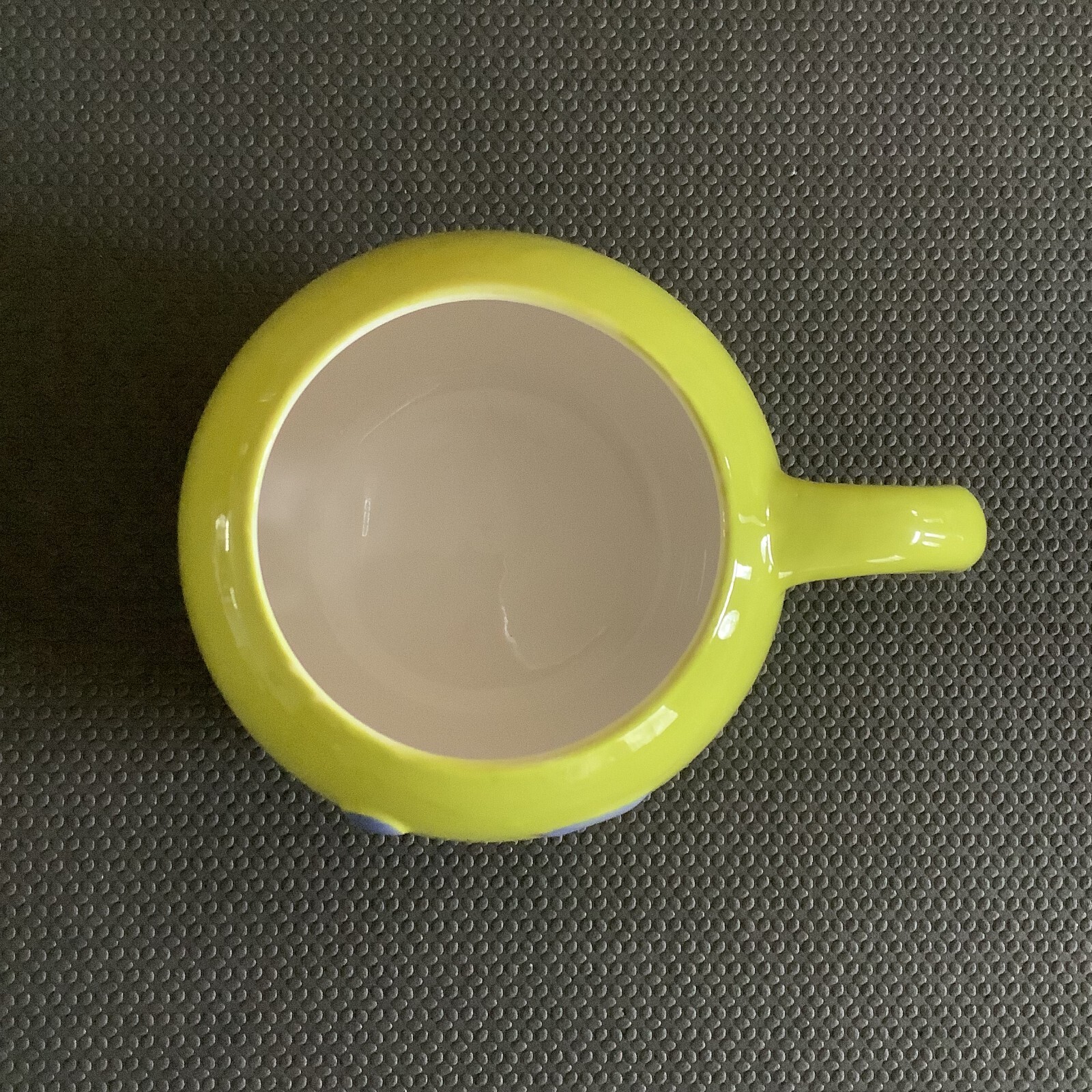 Room Essentials Ceramic Mug Happy Face Cup 1 Handle Green Cute Kitchen NEW