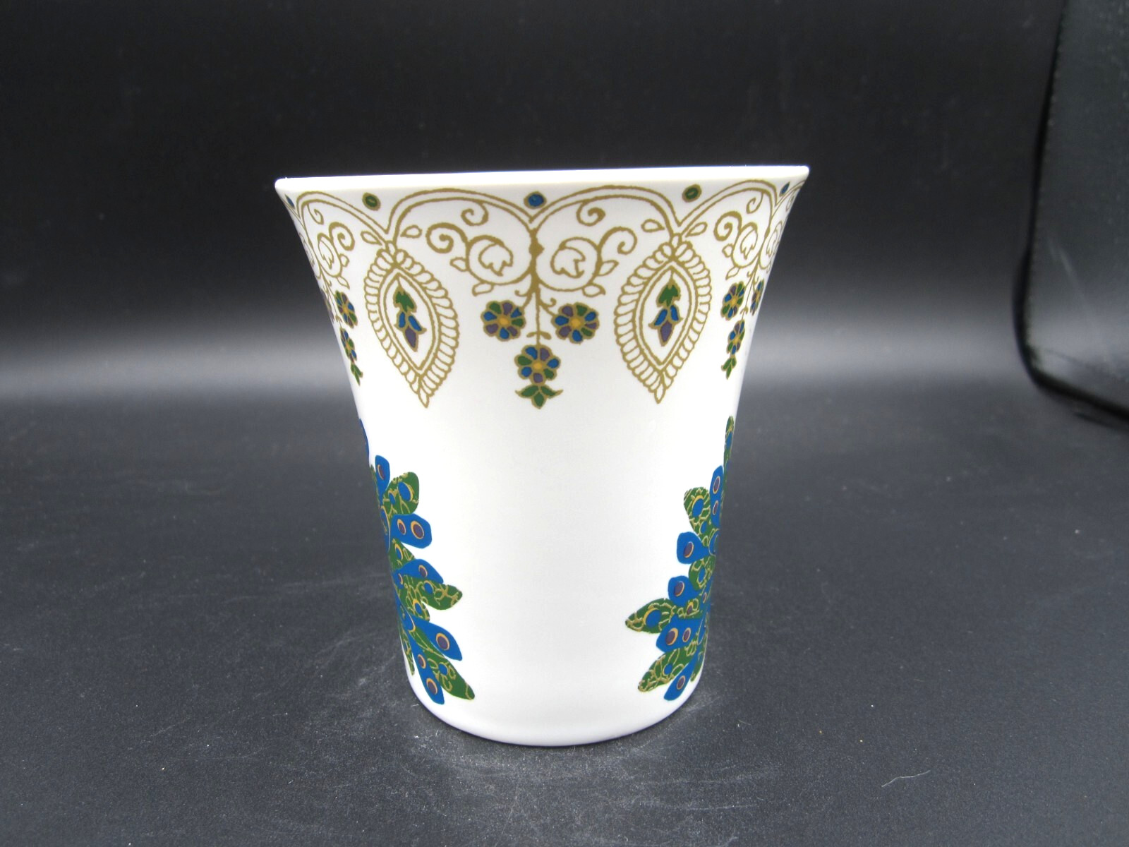 Coventry Jeweled Peacock White Multicolor Tea Coffee Cup 12 oz (512)