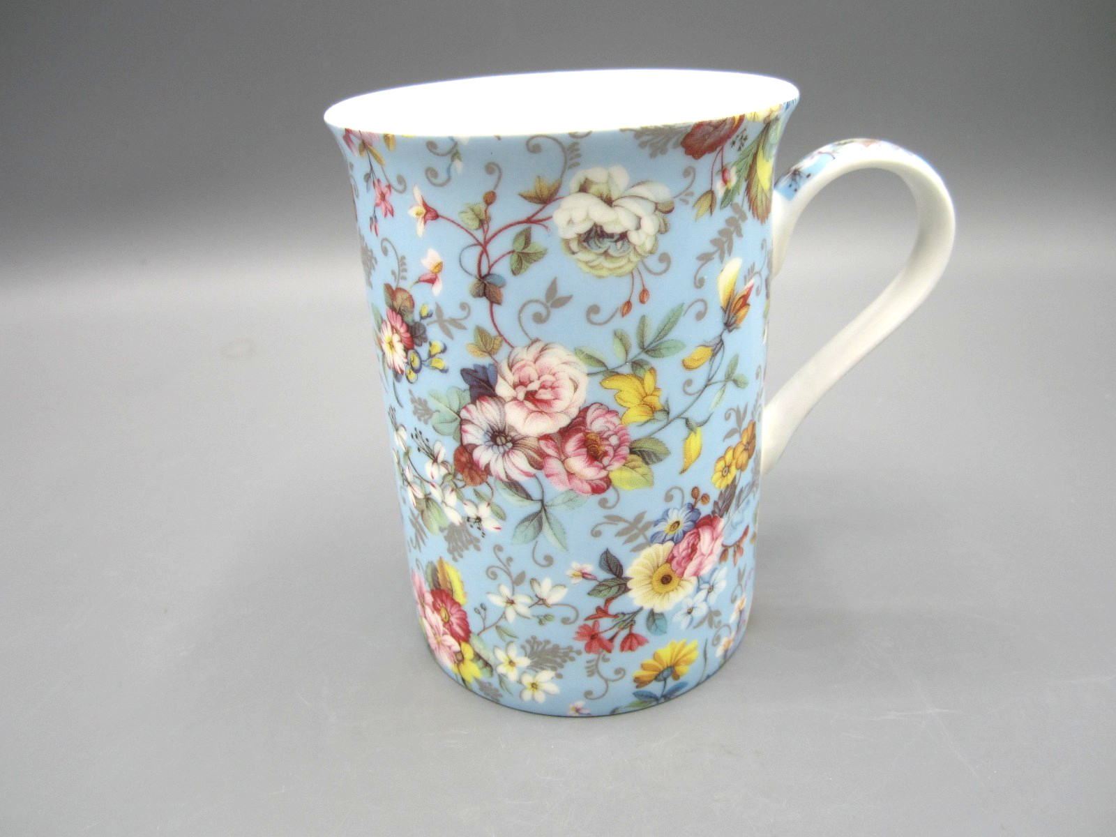 Coastline, Gracie Bone China Blue White Pink Floral Tea Coffee Mug 10 oz. (484)