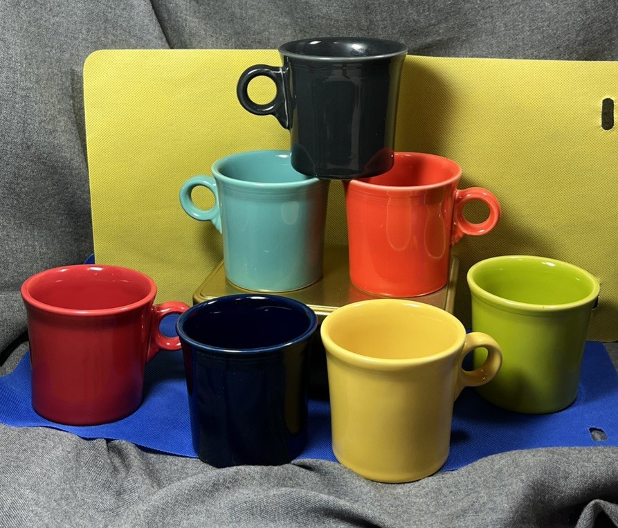 Fiestaware Ware Set of 7 Rainbow O Ring Handle Coffee Cup Mugs USA Hot Drink