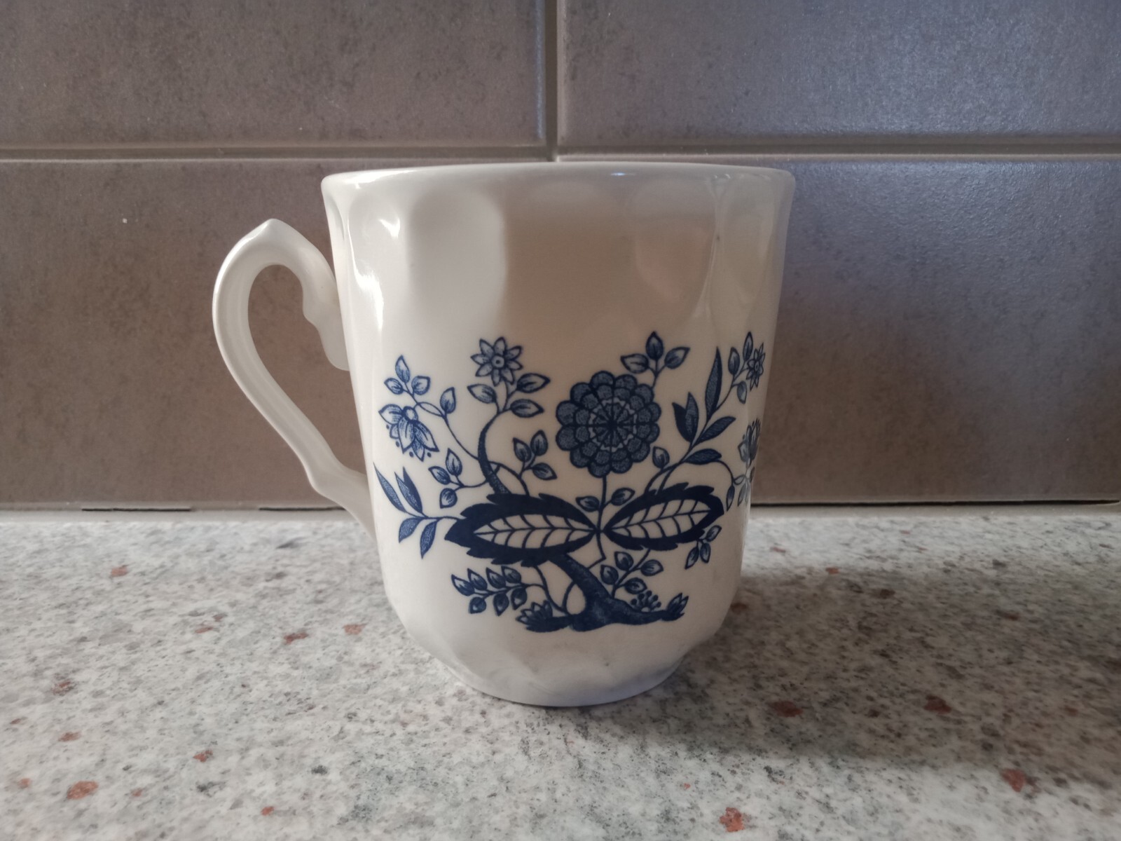 Blue Onion. Mug. Made In England. C: 300mL. Maker Unknown.