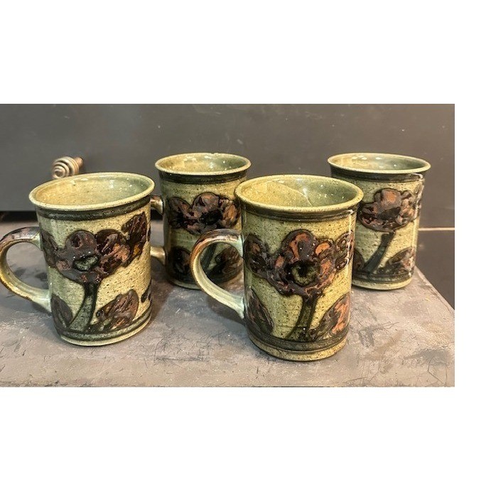 Set of 4 Vintage Retro Ceramic Mugs Hand Painted Floral Green Stoneware 70s