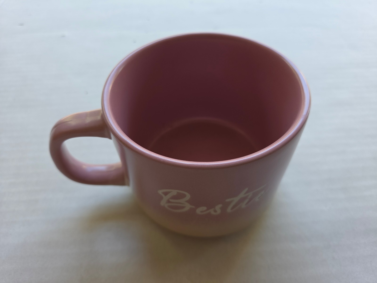Market Finds ‘BESTIE’ Mug – Pink & Beige – 3.5′ in x 4.5′ in – Dishwasher Safe