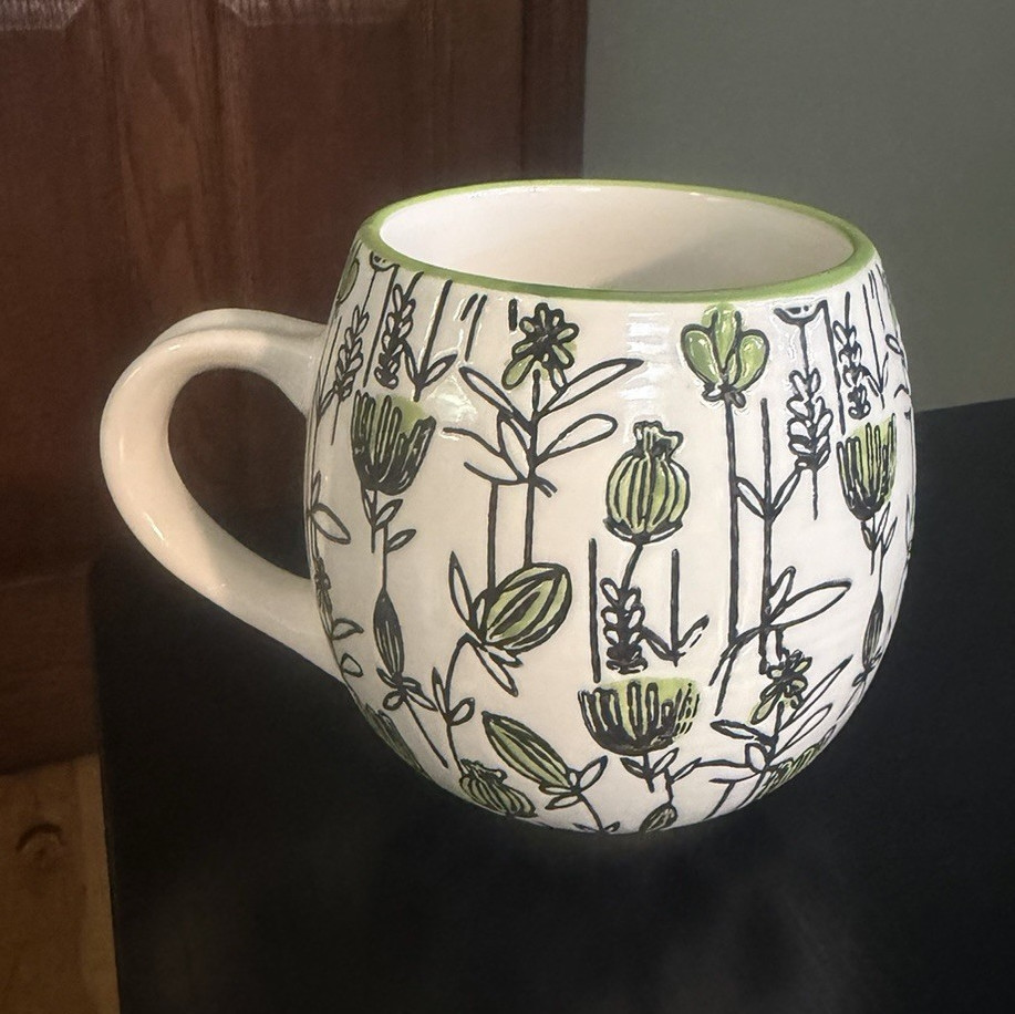 White Ceramic Floral Coffee Mug 13 fl oz Green Rim Black Line Art Design