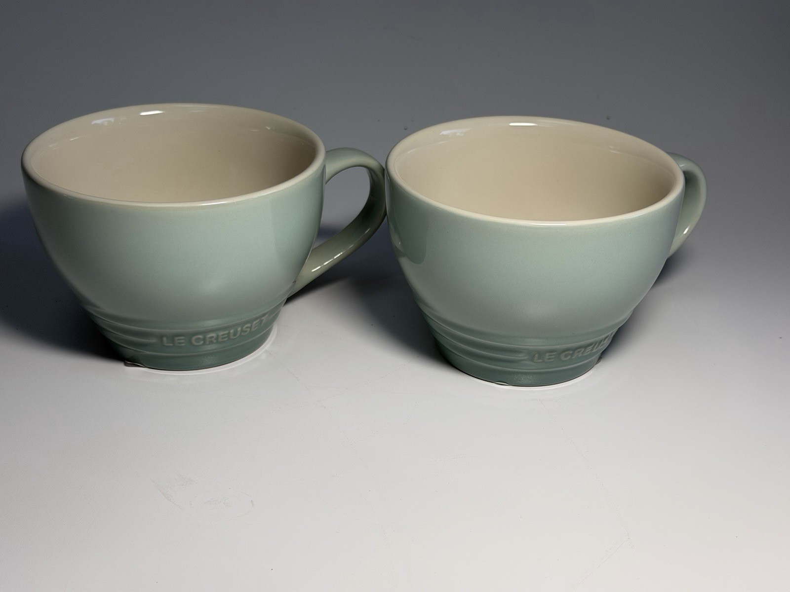 Le Creuset Sage Green Stoneware Bistro Cappuccino Mugs ~ 14 oz ~ Set of 2 ~ NWT