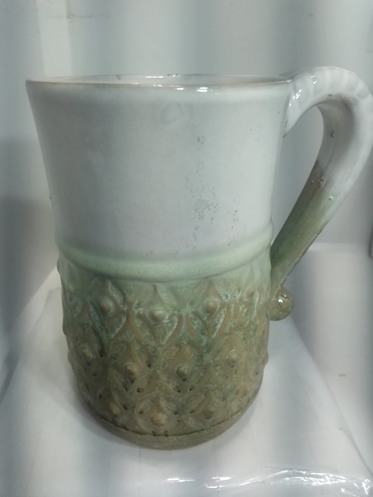 SCULPTURED STONEWARE COFFEE MUG. BOSTON WAREHOUSE MUG. Art Deco Mug. B273