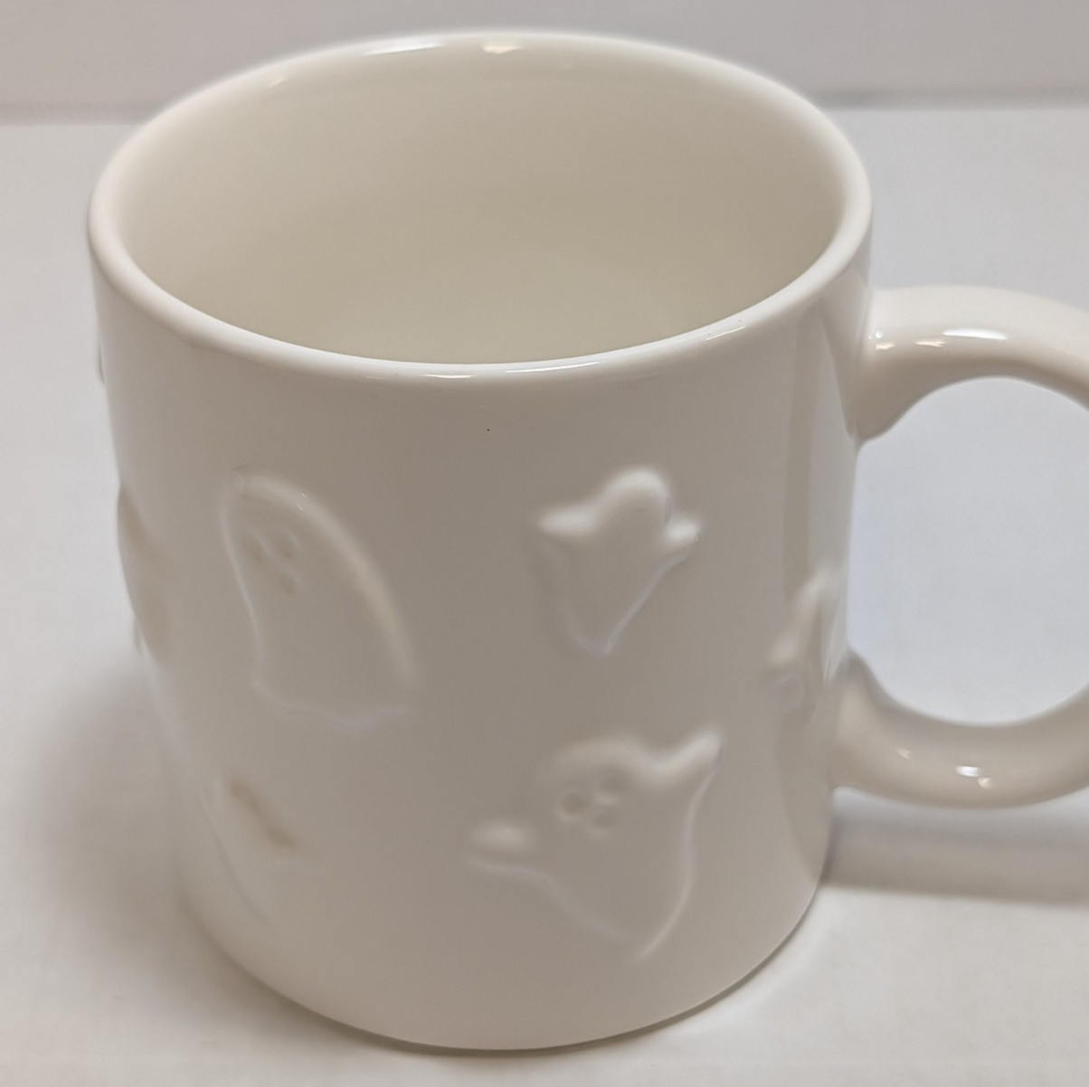 Happy Halloween Embossed Ghost Coffee / Tea Mug 16 oz White Walgreen Co. EUC