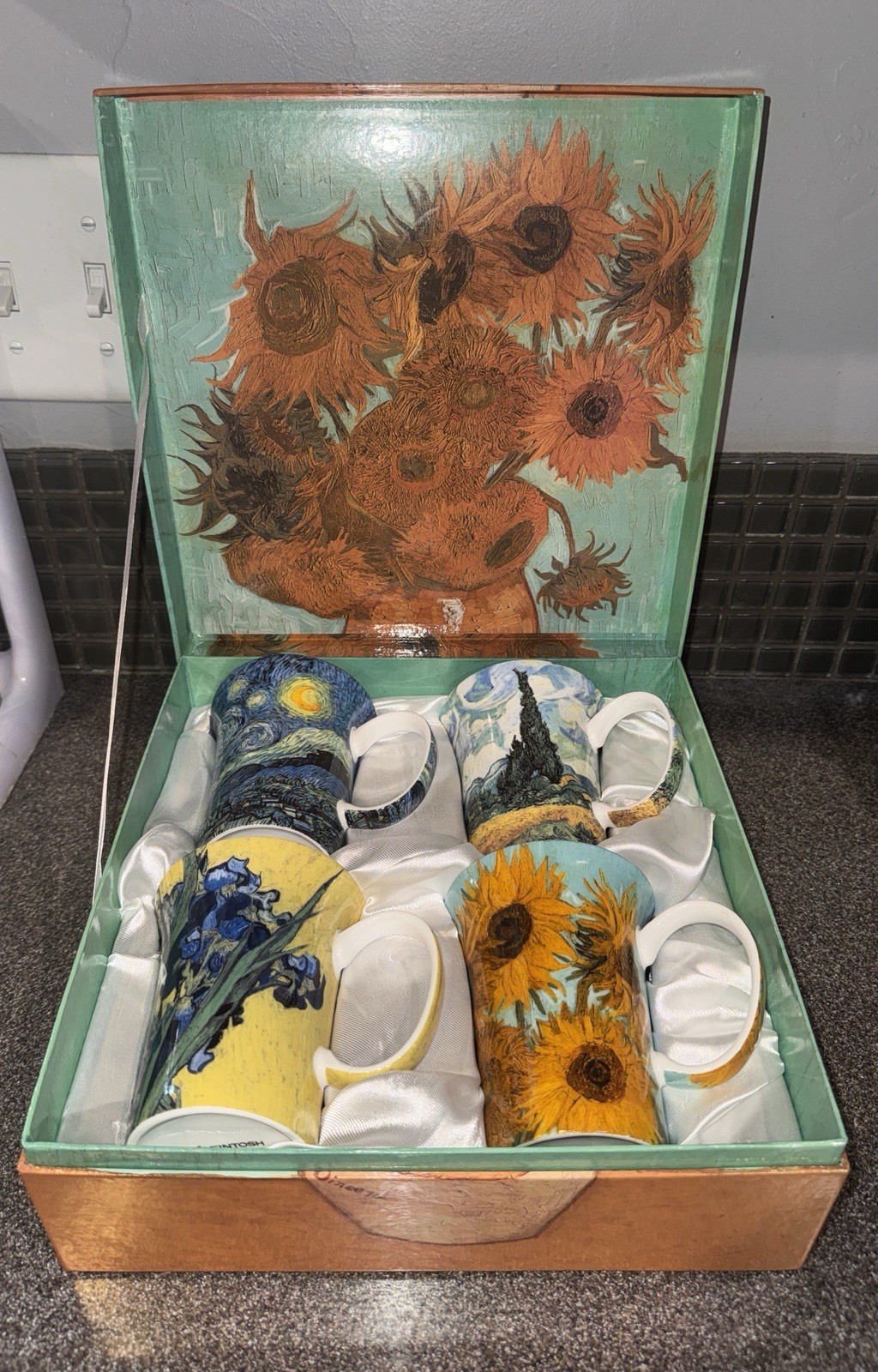 McIntosh Bone China Van Gogh Art Coffee Mugs Set of 4, 11 fl oz Multicolor