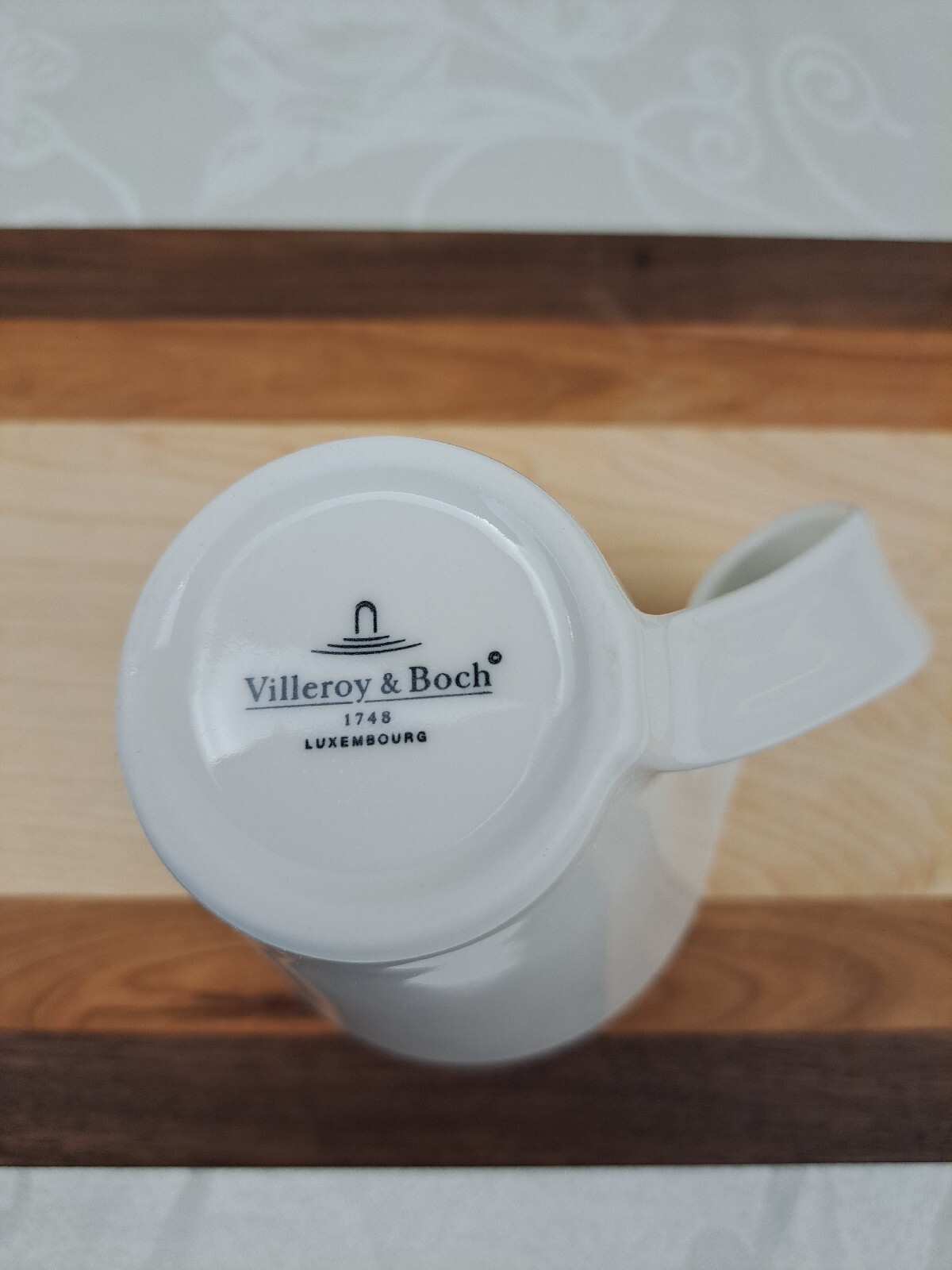 VILLEROY AND BOCH Mug 1748 Luxembourg New Wave White Porcelain Right Hand Cup