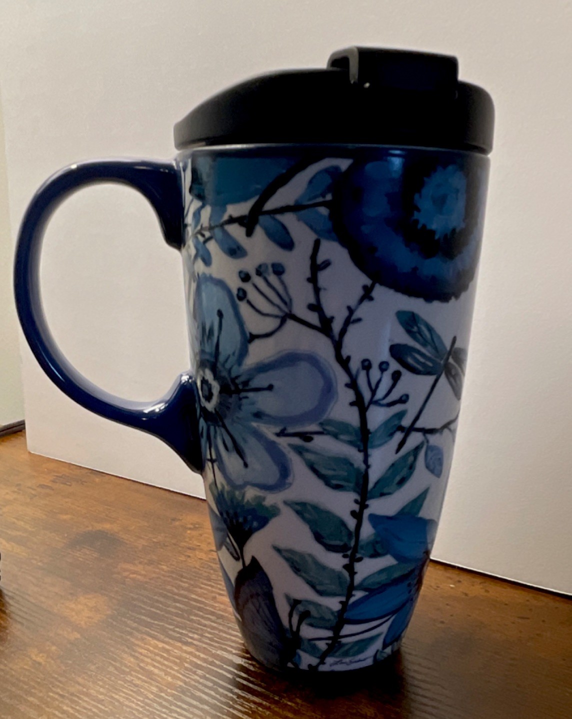Cypress Ceramic Blue Floral Travel Mug 16 fl oz White Tapered Lid Contemporary