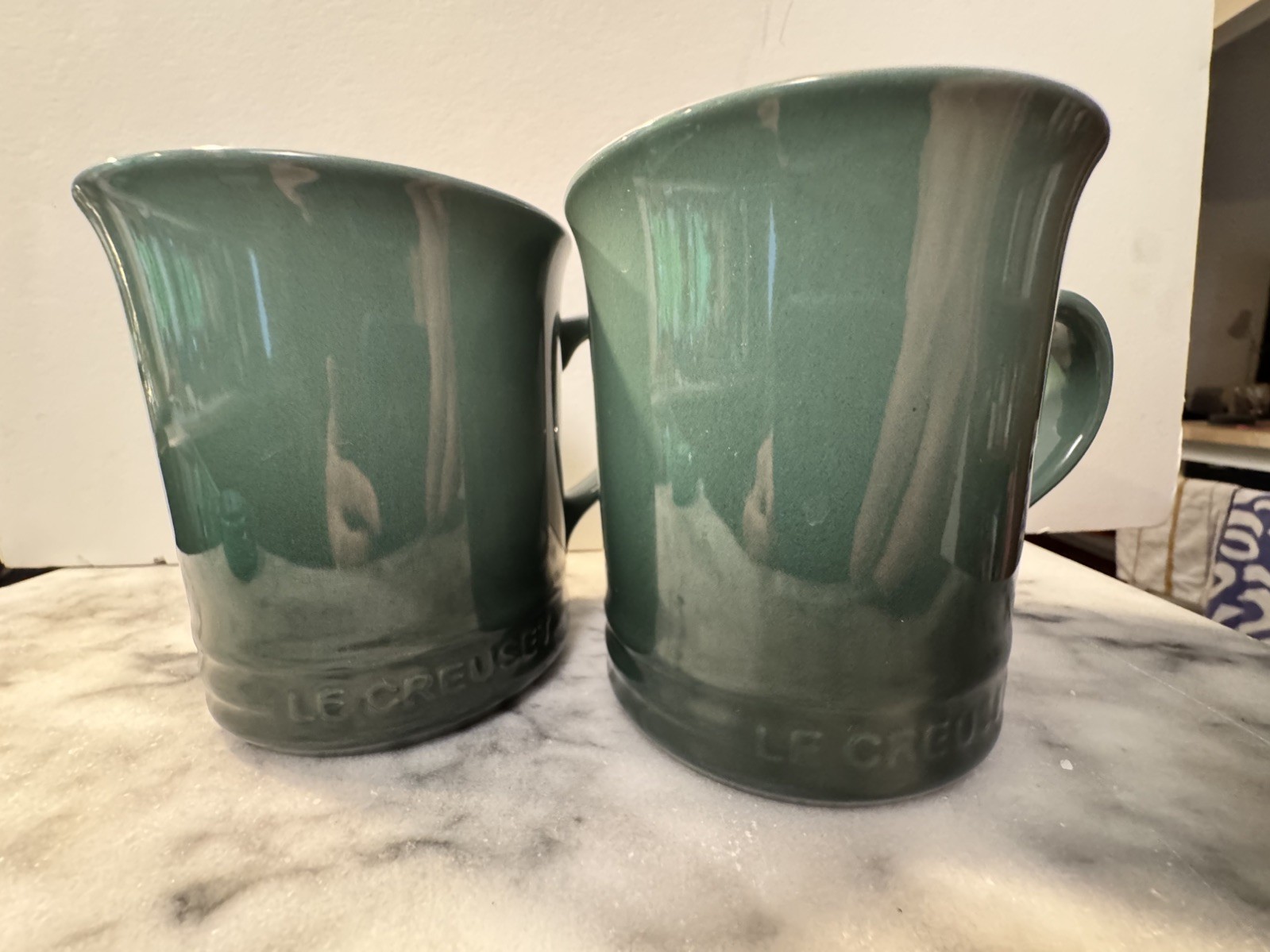 Le Creuset Mugs Set of 2 Coffee Mugs 14oz each Green Color