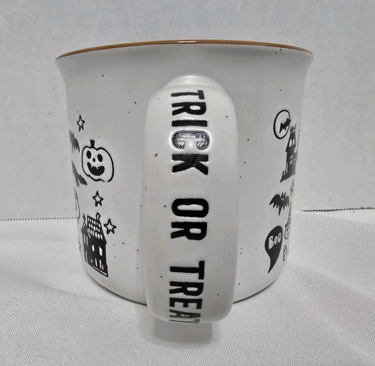 Halloween Coffe Mug Trick Or Treat Witch Hat Bats BOO Black Cats Orange Cup