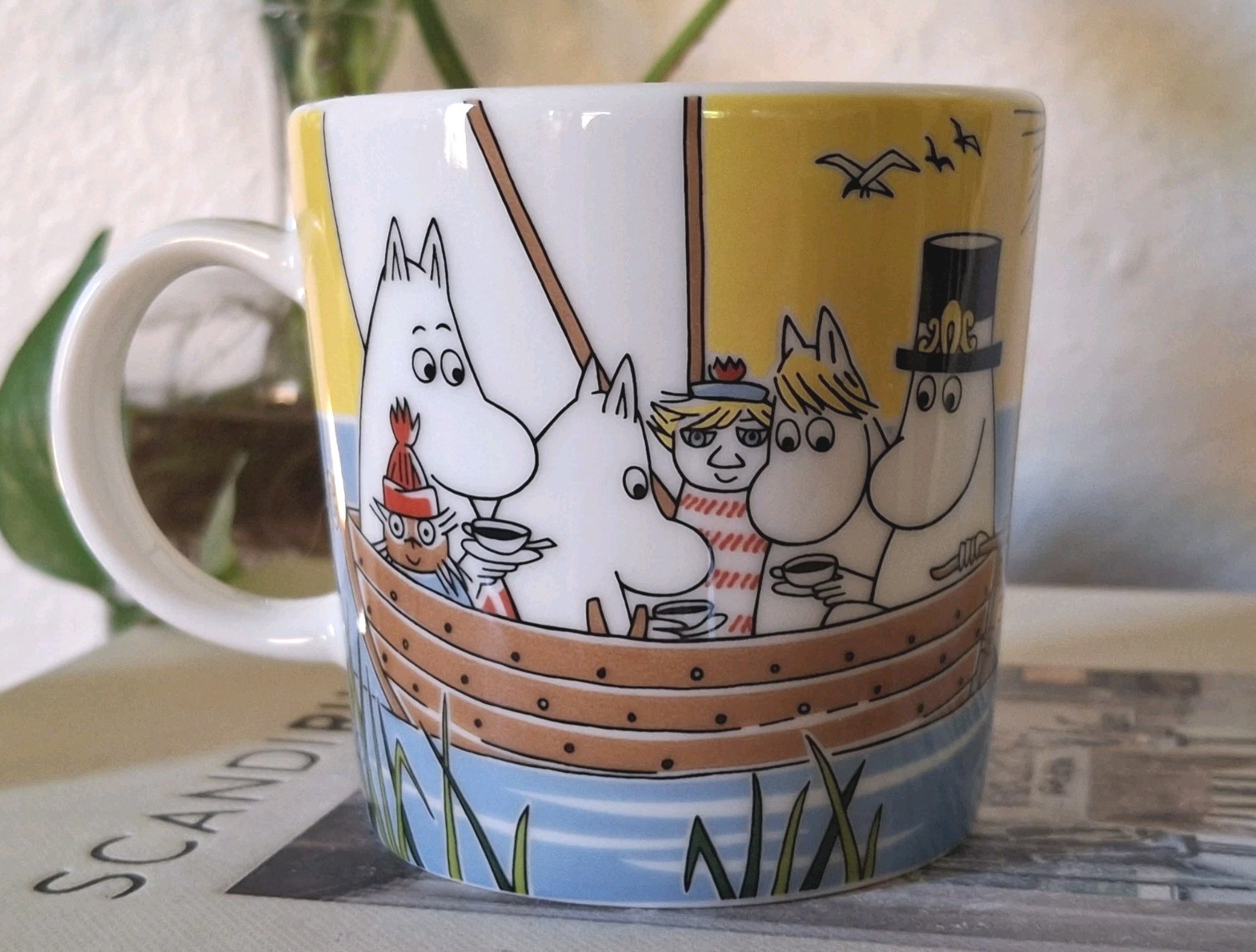 Arabia Moomin Mug ~ Sailing with Nibling and Tooticky ~ 2014