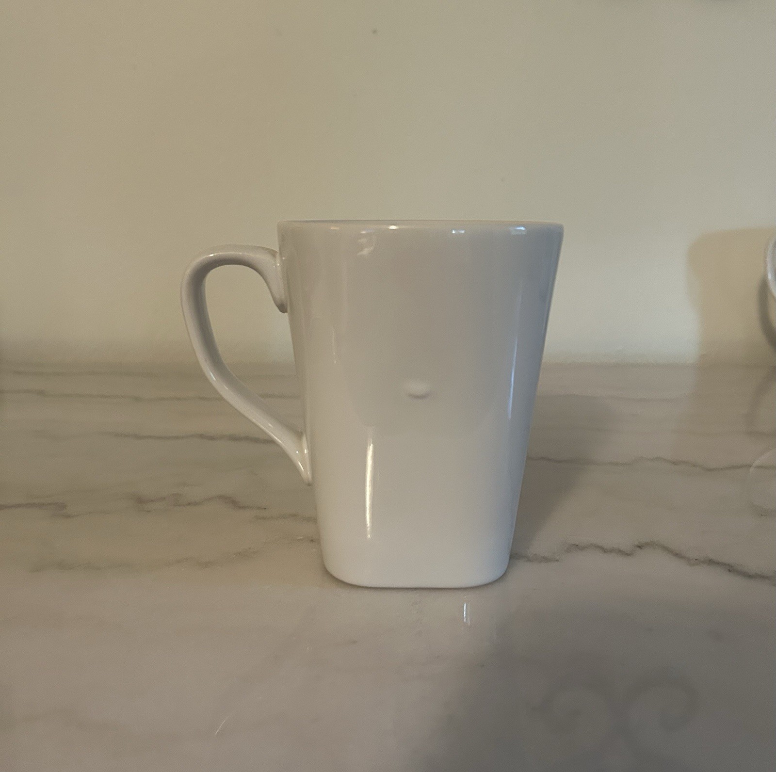 Set of 4 Coventry Fine Porcelain Lily Blossom Floral Tea Coffee Mugs 4.5”