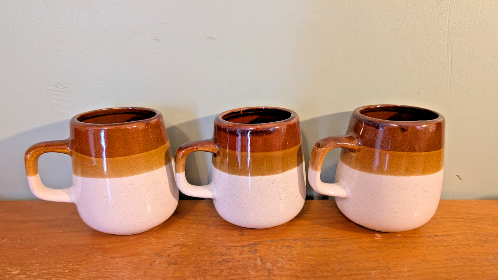 Set of 3 Vintage Stoneware Tri-Color Earthtones Coffee Mugs 1970s