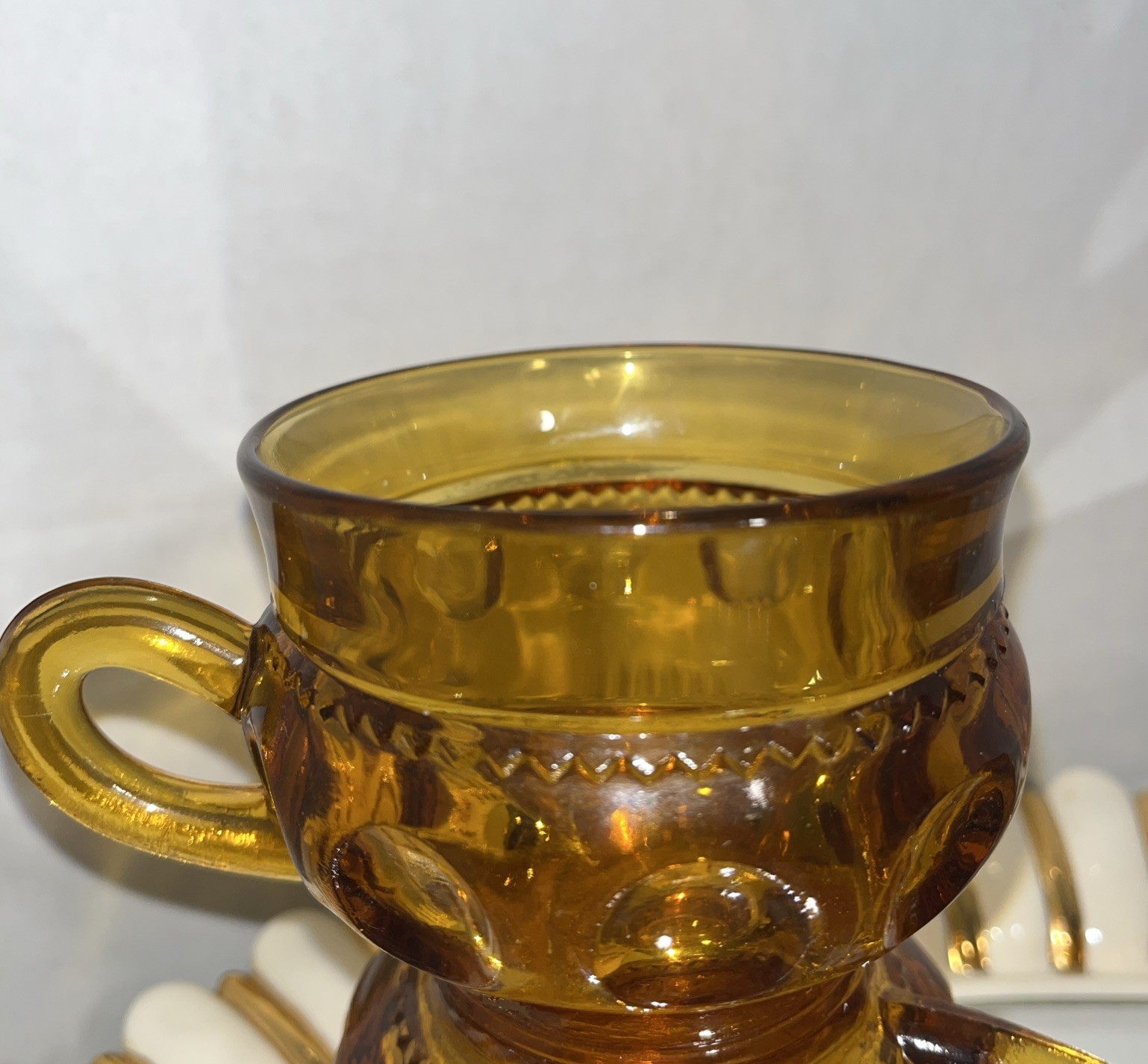 Set of Four VTG Indiana Glass Amber Dimpled Zigzag King’s Crown Tea Cup (480)