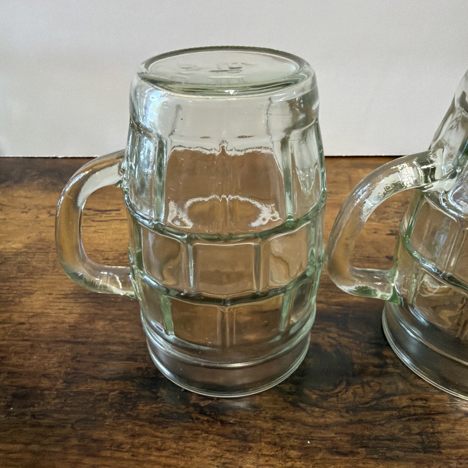 Set of 4 Clear Glass Beer Mugs Geometric Pattern Round 4.75in Green Tint