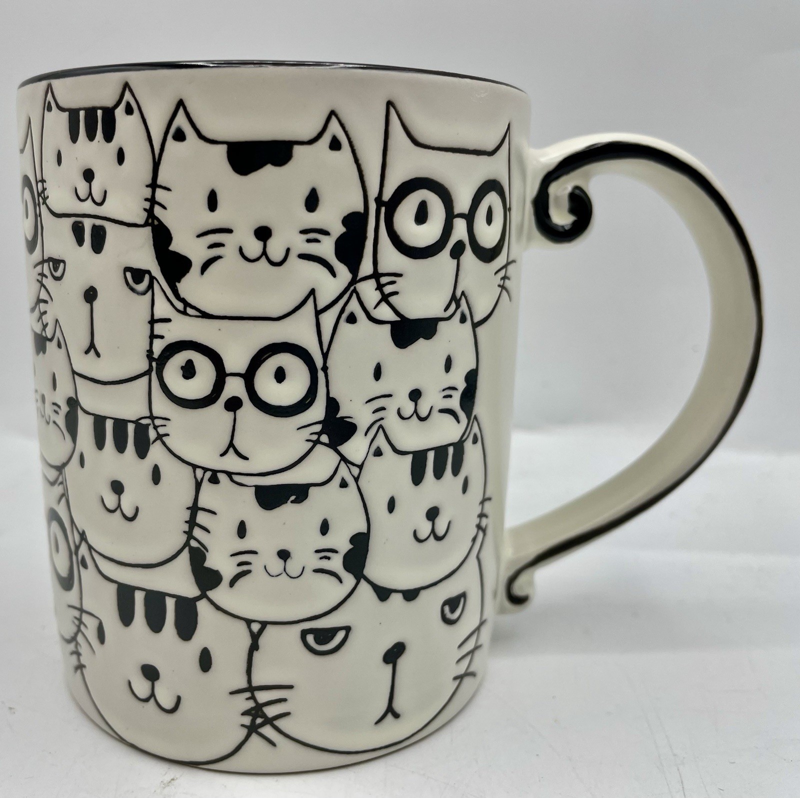 2018 SPECTRUM DESIGNZ CERAMIC CAT FACES EMBOSSED COFFEE MUG CUP 16oz Black White