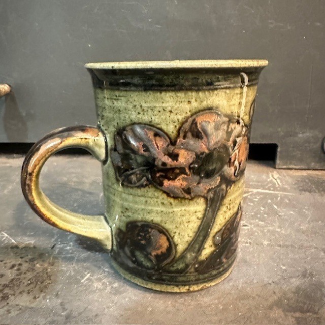 Set of 4 Vintage Retro Ceramic Mugs Hand Painted Floral Green Stoneware 70s