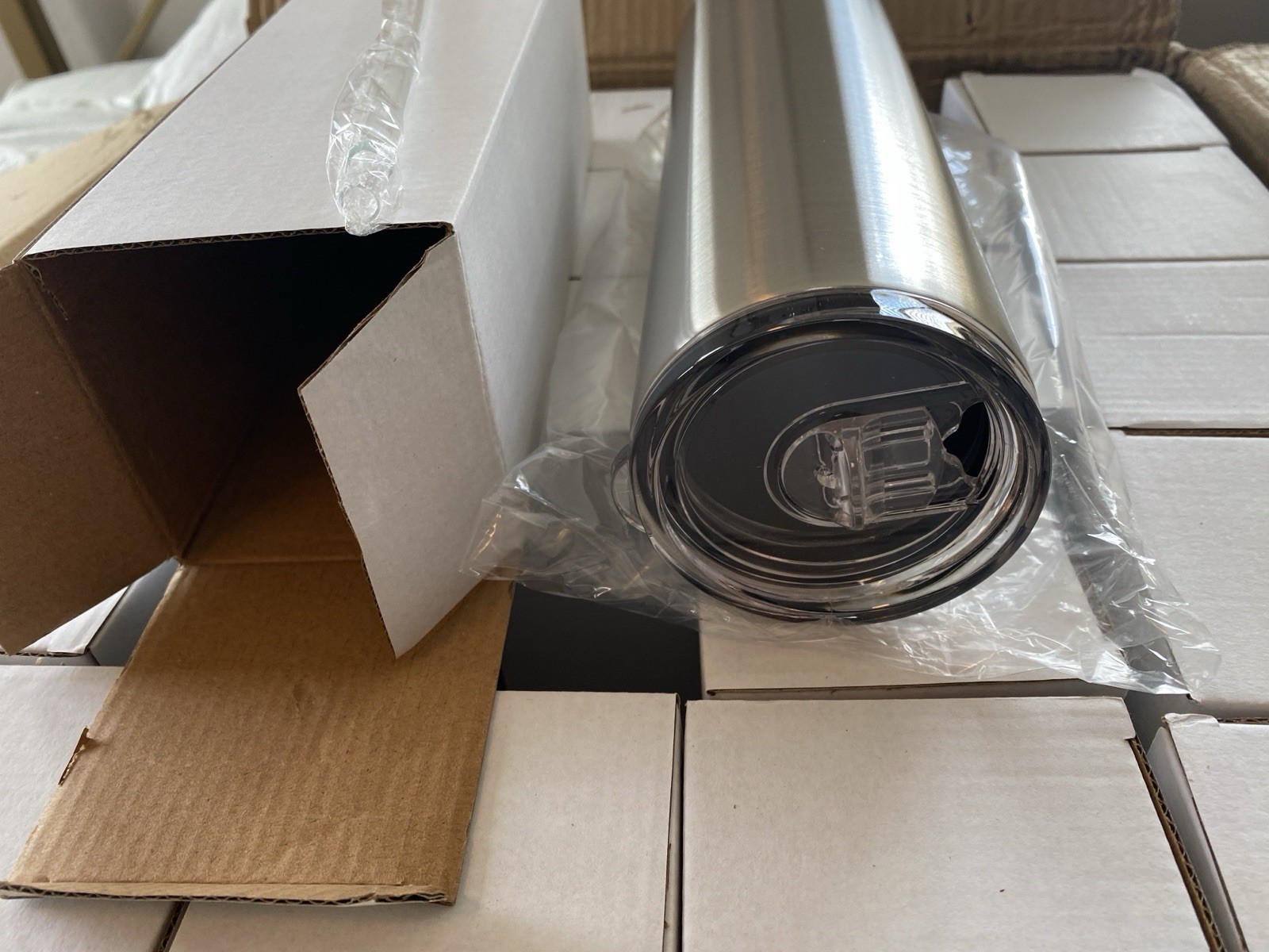 Case Of 25 – 30oz Stainless Steel Skinny Tumbler w/Slider Lid & Straw New In Box