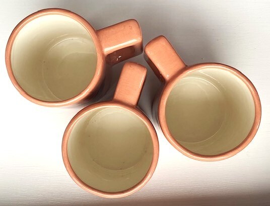 Chicken Mugs Diner Style Set of 3 Unique Vintage Cups Peach Color Rustic MCM