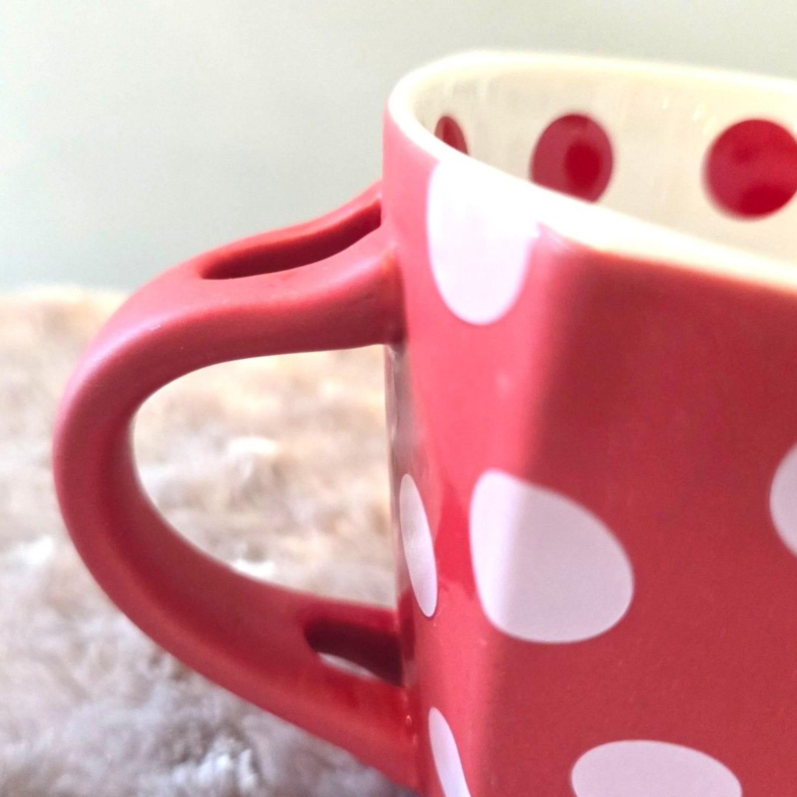 Disney Parks Minnie Mouse Mug Red White Polka Dot Ceramic Thailand