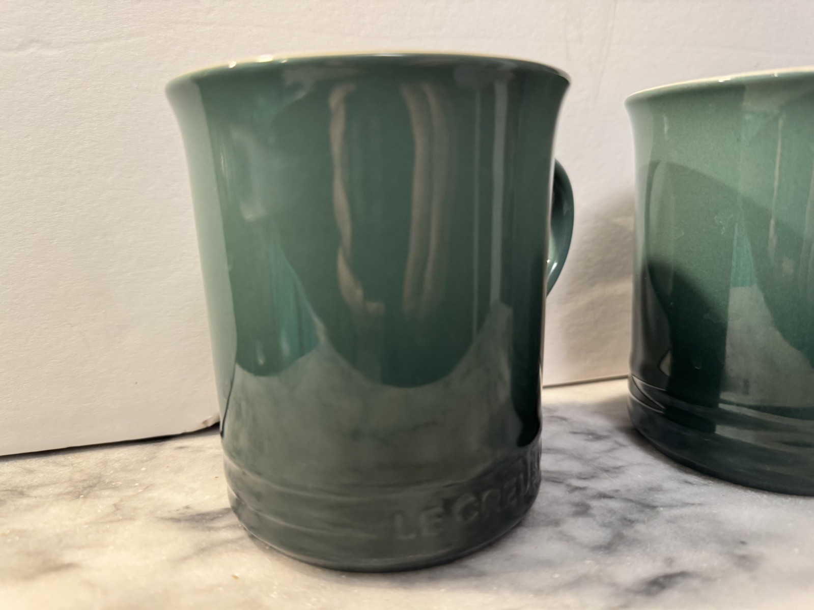 Le Creuset Mugs Set of 2 Coffee Mugs 14oz each Green Color