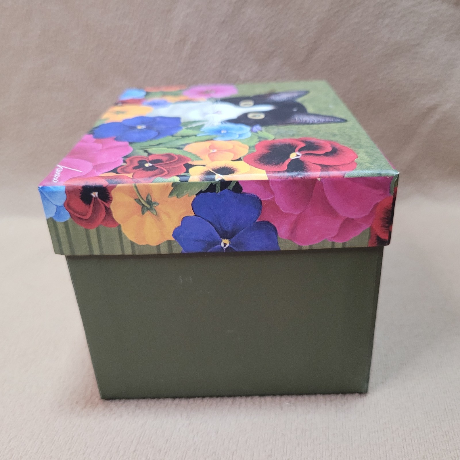 Tuxedo Cat Pansy Flowers Ceramic 14 oz Mug w/ Matching Gift Box Lang 2012