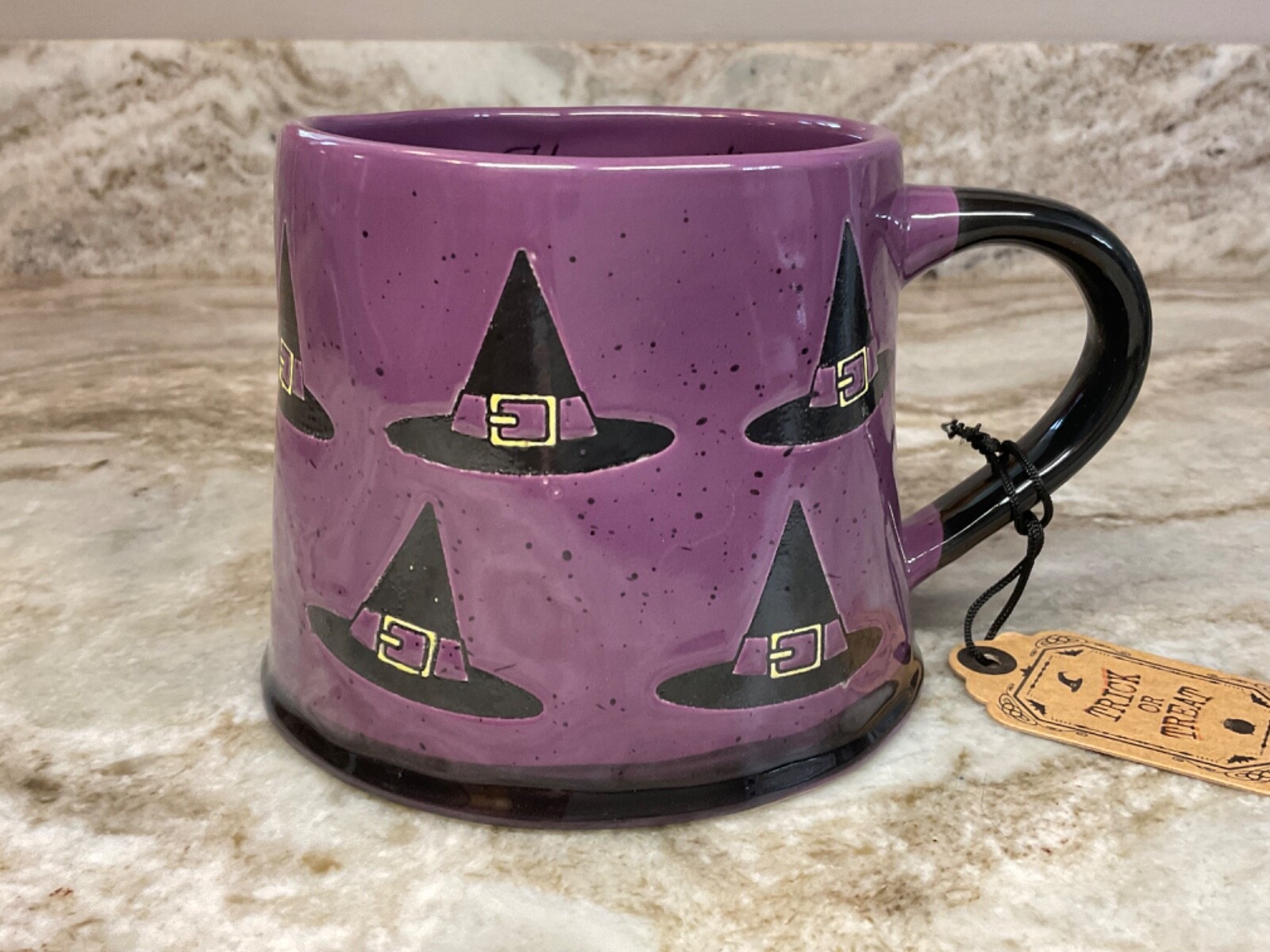 Halloween Coffee Mug HOCUS POCUC Witch Hats. Purple And Black. New.