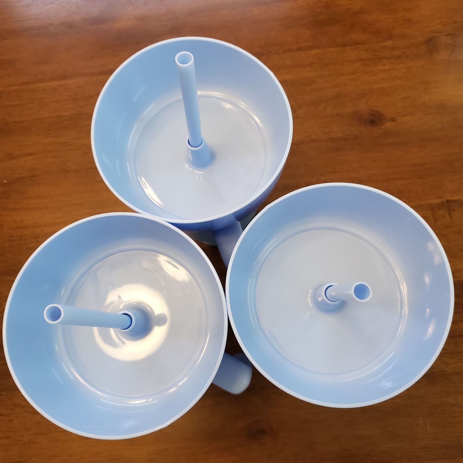 NEW 3 Color changing Snack Cups, Each w/Bowl Lid and Straw, Light Blue