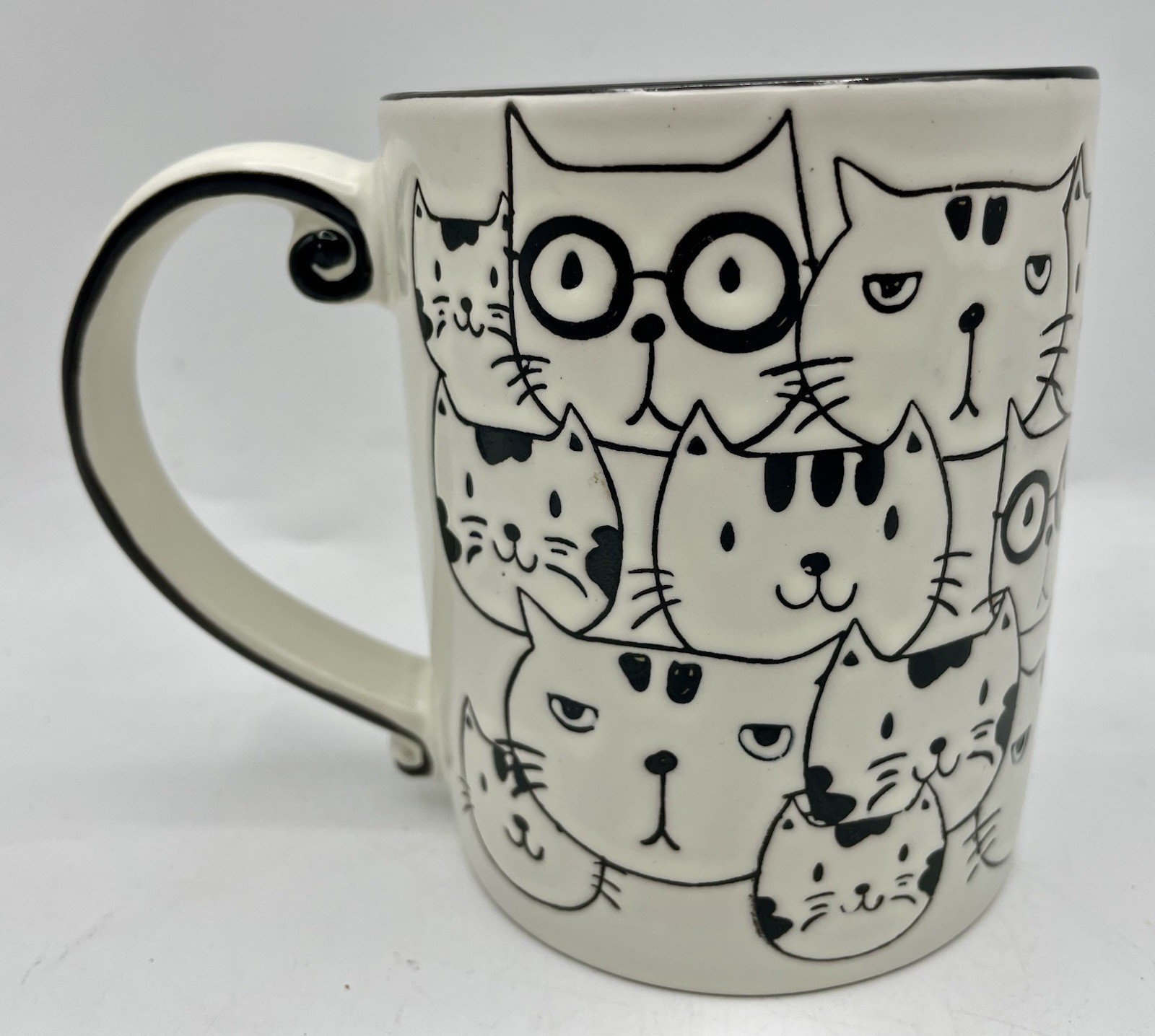 2018 SPECTRUM DESIGNZ CERAMIC CAT FACES EMBOSSED COFFEE MUG CUP 16oz Black White