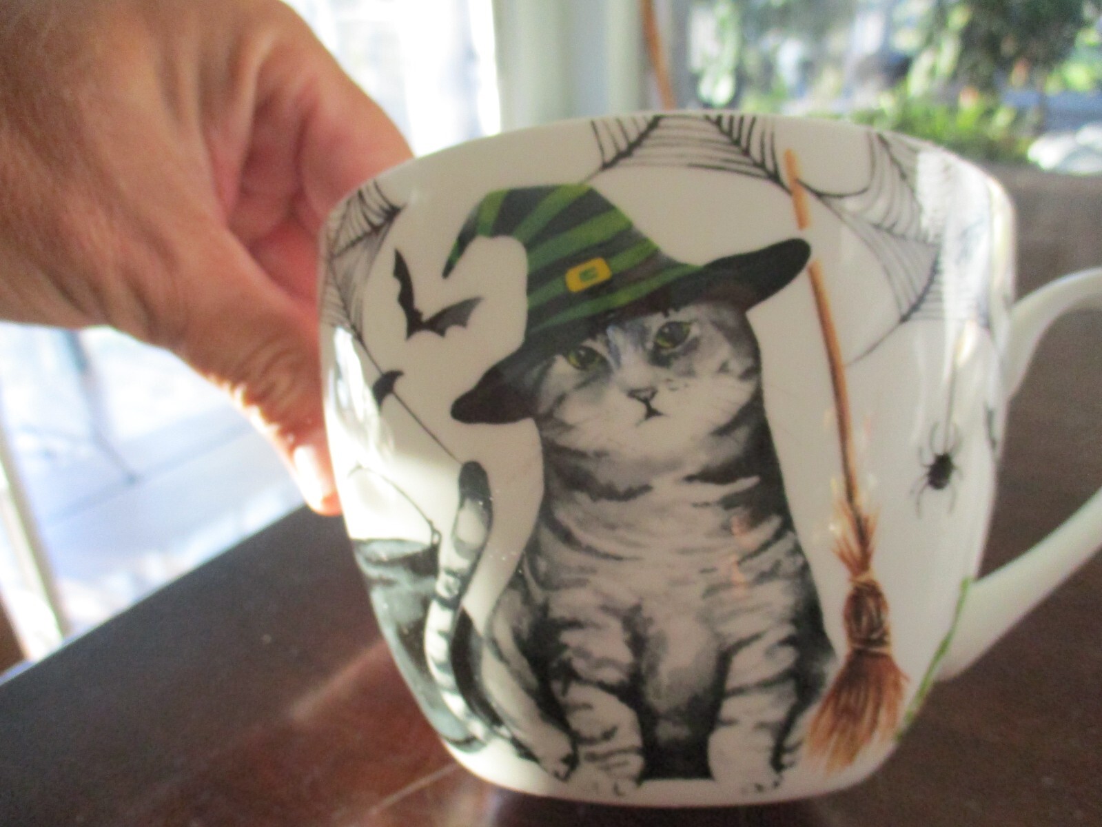 PORTOBELLO BY DESIGN BONE CHINA CREEPY CAT HALLOWEEN BONE CHINA COFFEE CUP MUG