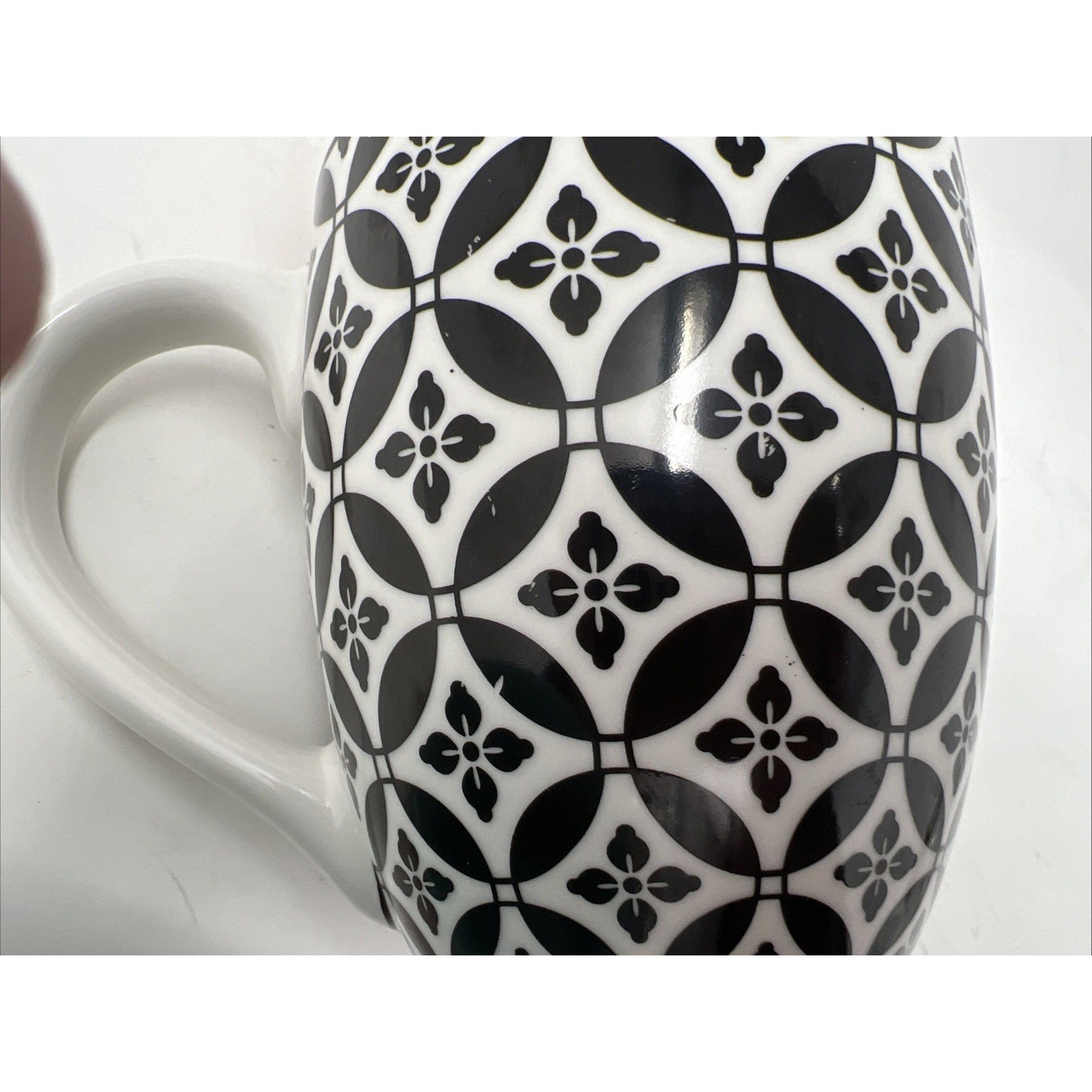 Dowan Vibrant Color Design 3 Mugs Large 19 oz For Coffee Or Cocoa Red Blue Yello