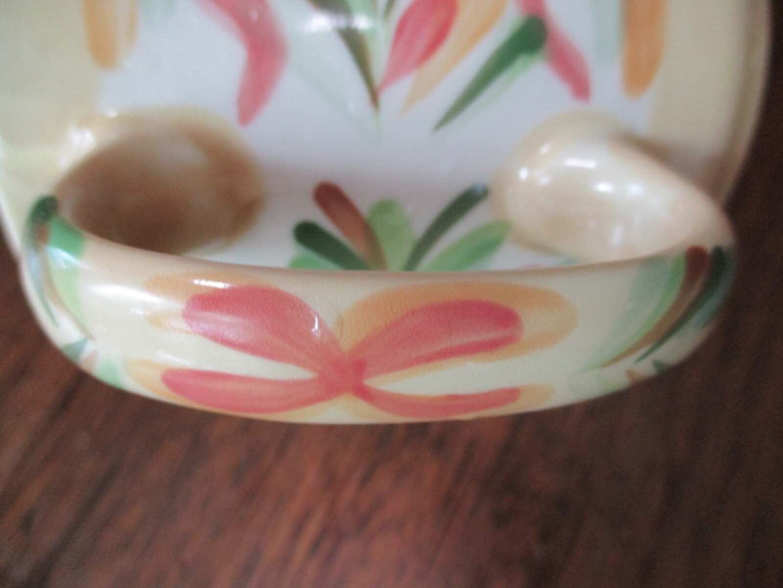 VTG GAIL PITTMAN GOLD,GREEN,YELLOW,&MAUVE UNKNOWN PATTERN 3 3/4″ CUP/MUG-SIGNED
