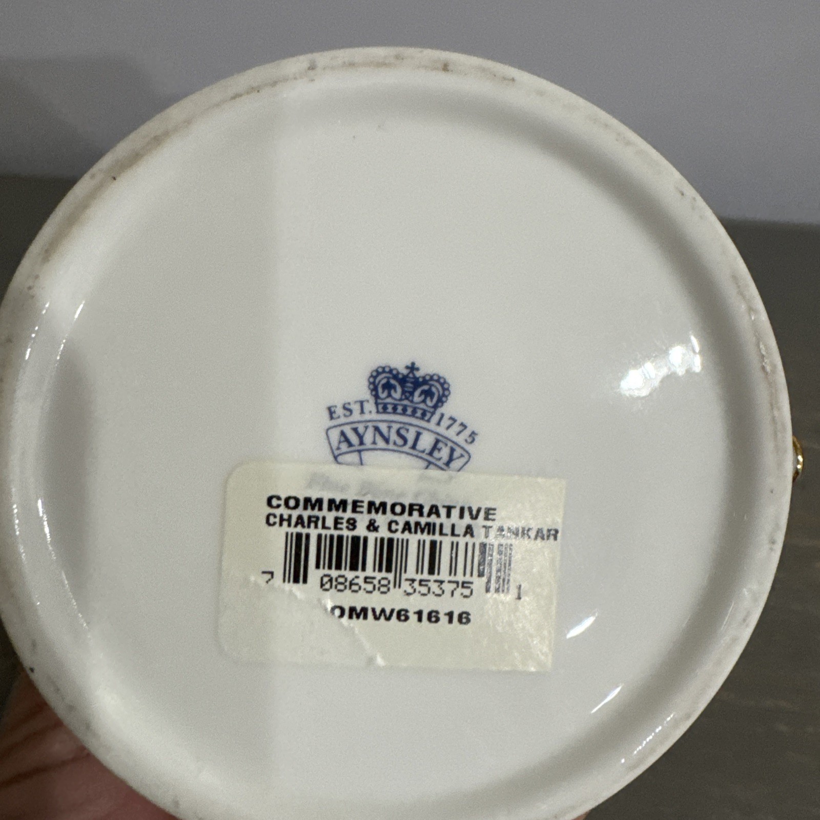 Aynsley Royalty “MARRIAGE PRINCE TO CAMILLA” Bone China ~ Mug ~ 3 5/8″ Tall