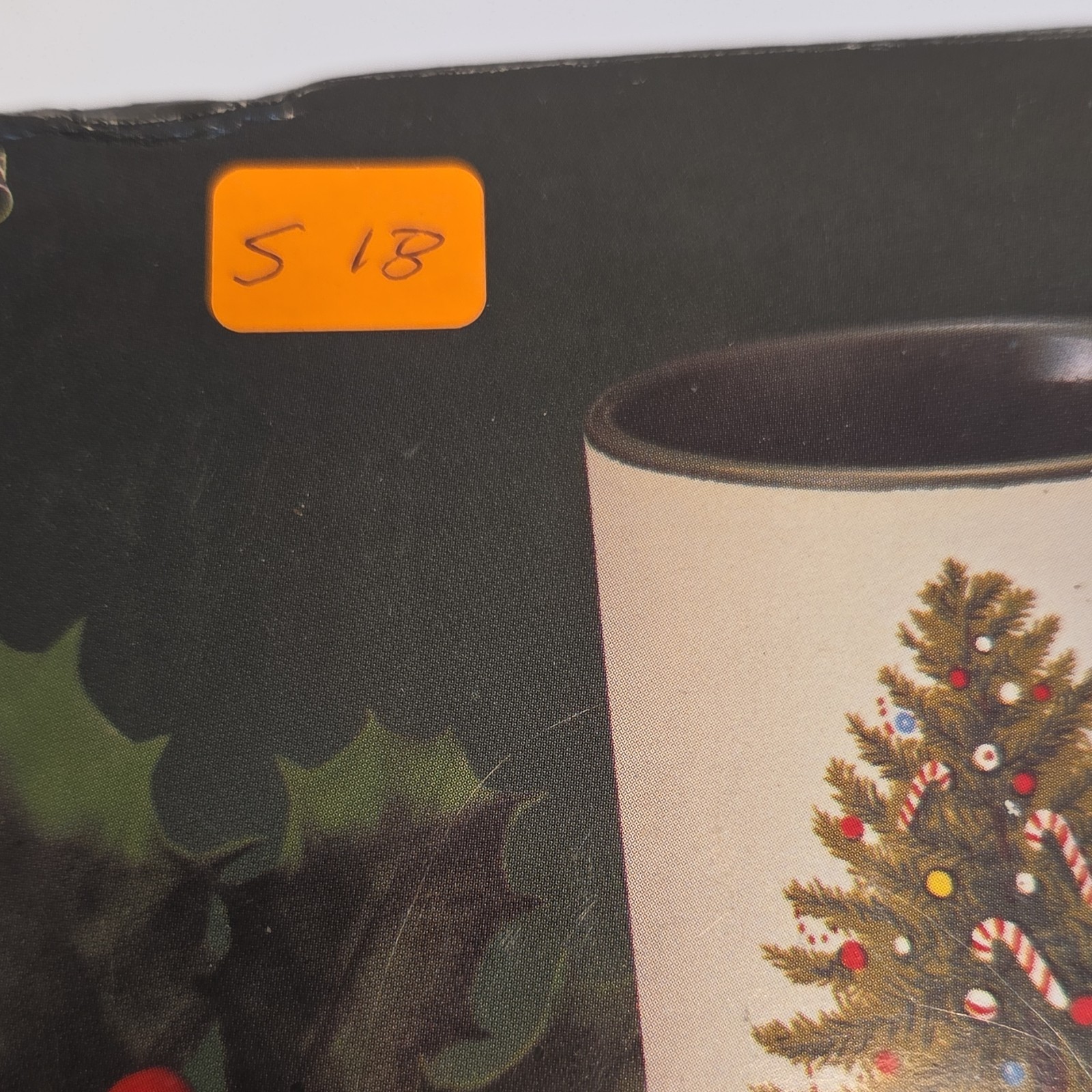 Himark Ceramic Christmas Coffee Mug Set White Green Decorated Four-Piece Holiday